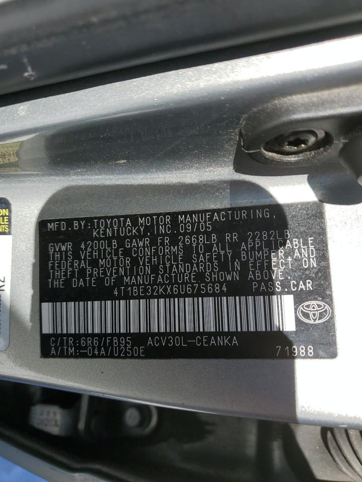 Photo 11 VIN: 4T1BE32KX6U675684 - TOYOTA CAMRY 