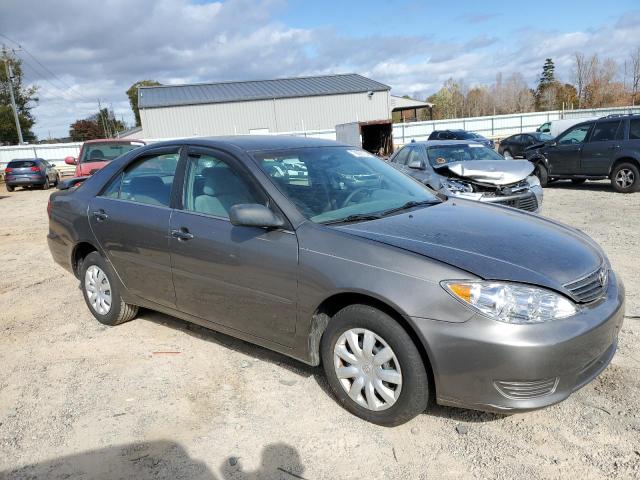 Photo 3 VIN: 4T1BE32KX6U724978 - TOYOTA CAMRY LE 