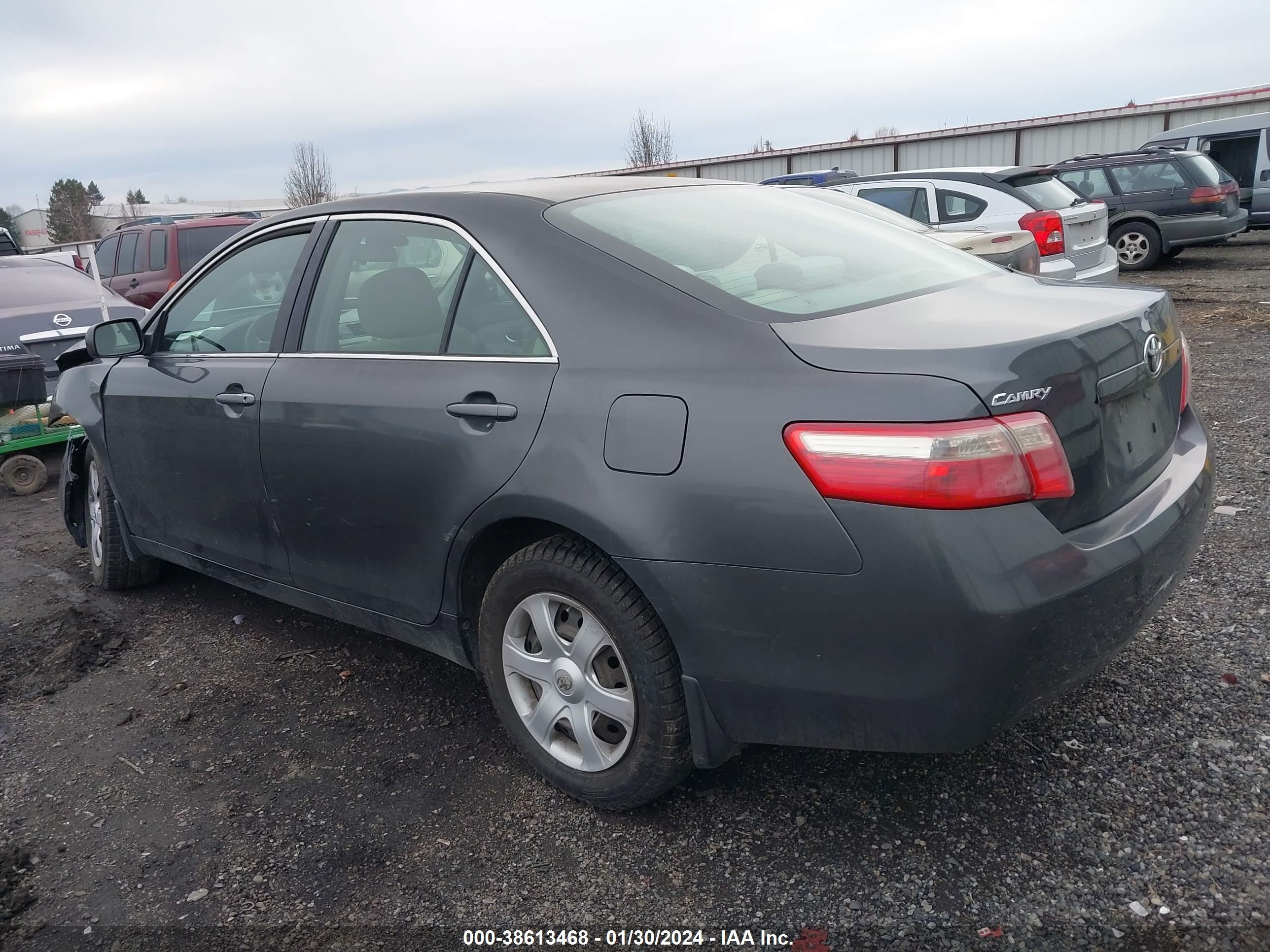 Photo 2 VIN: 4T1BE46K07U008740 - TOYOTA CAMRY 