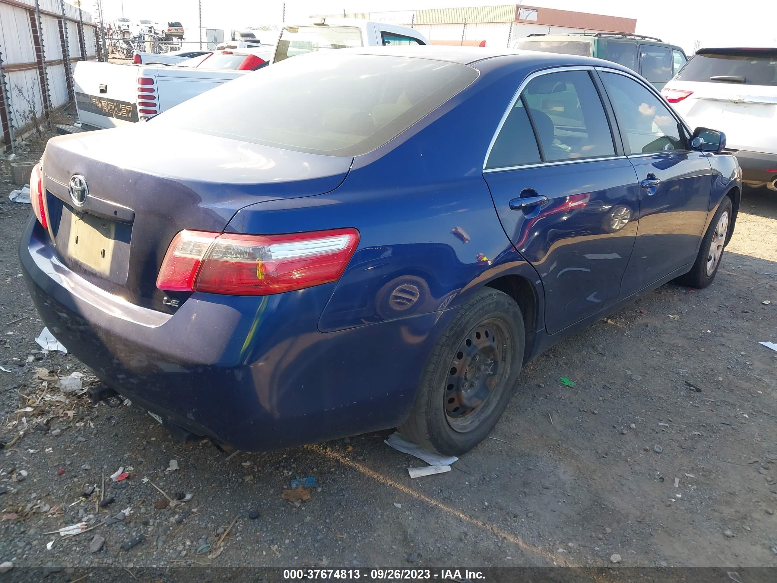 Photo 3 VIN: 4T1BE46K07U081588 - TOYOTA CAMRY 