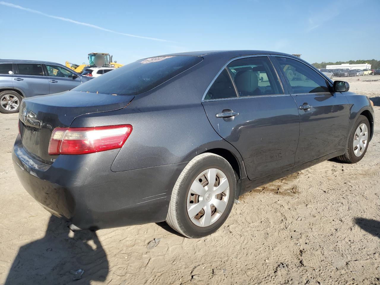 Photo 2 VIN: 4T1BE46K07U093627 - TOYOTA CAMRY 