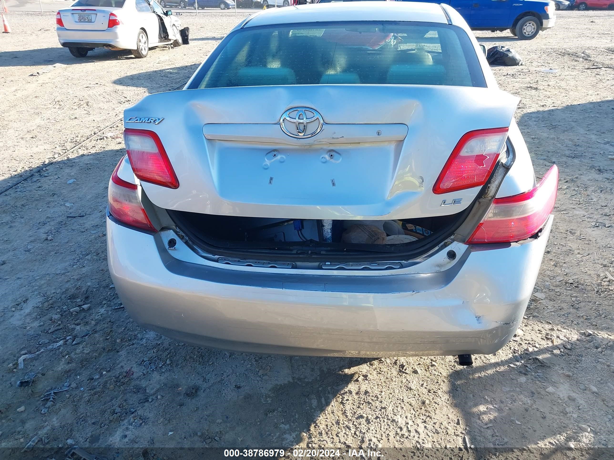 Photo 5 VIN: 4T1BE46K07U164907 - TOYOTA CAMRY 