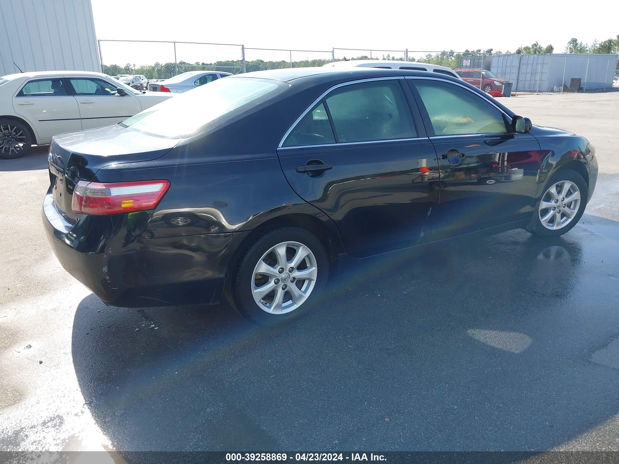 Photo 3 VIN: 4T1BE46K07U169959 - TOYOTA CAMRY 