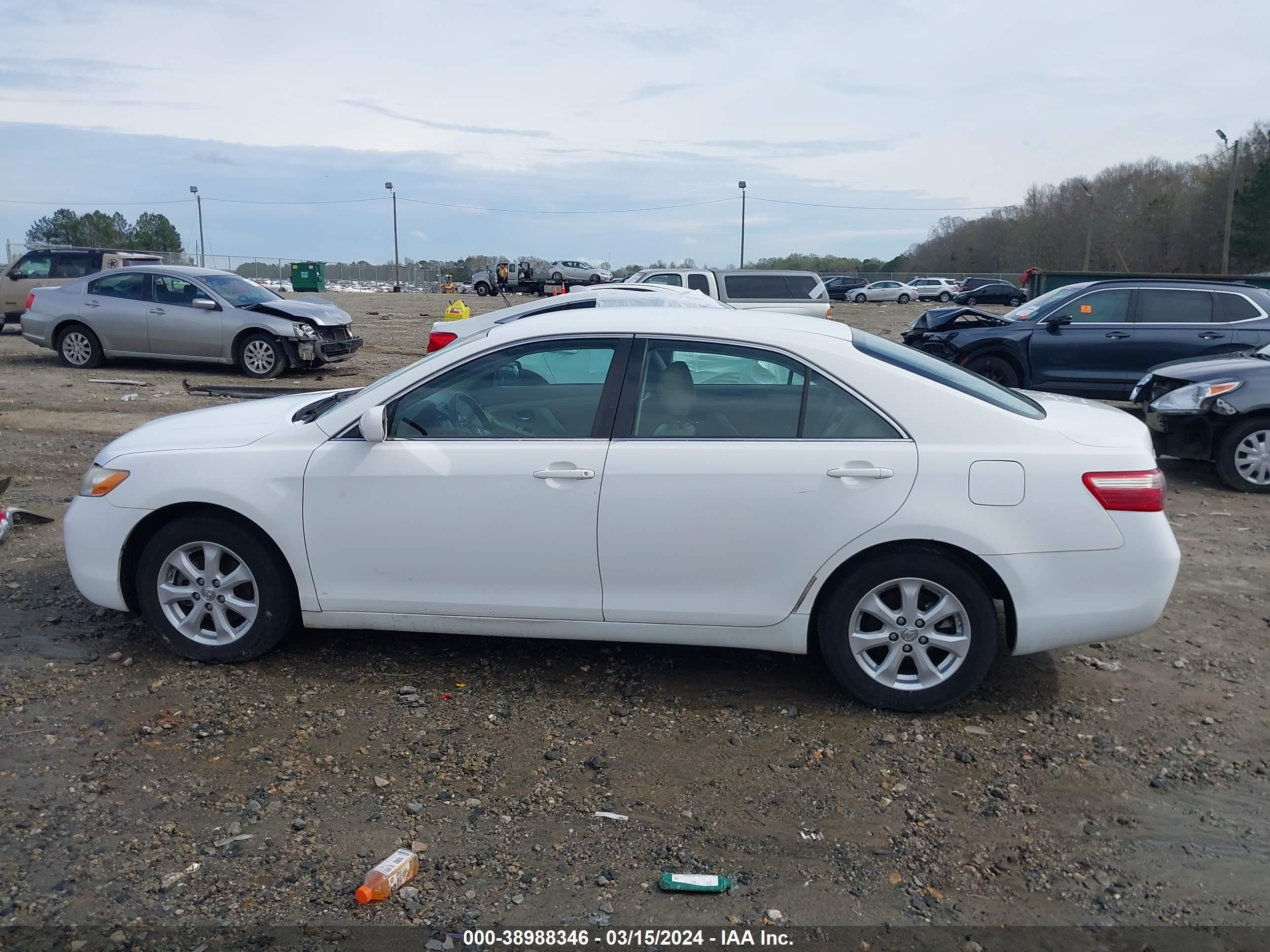 Photo 13 VIN: 4T1BE46K07U540845 - TOYOTA CAMRY 