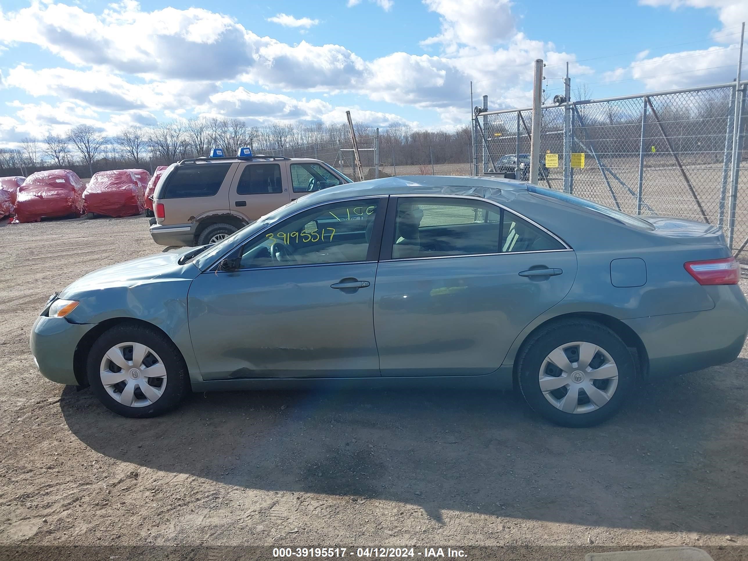 Photo 13 VIN: 4T1BE46K07U616452 - TOYOTA CAMRY 