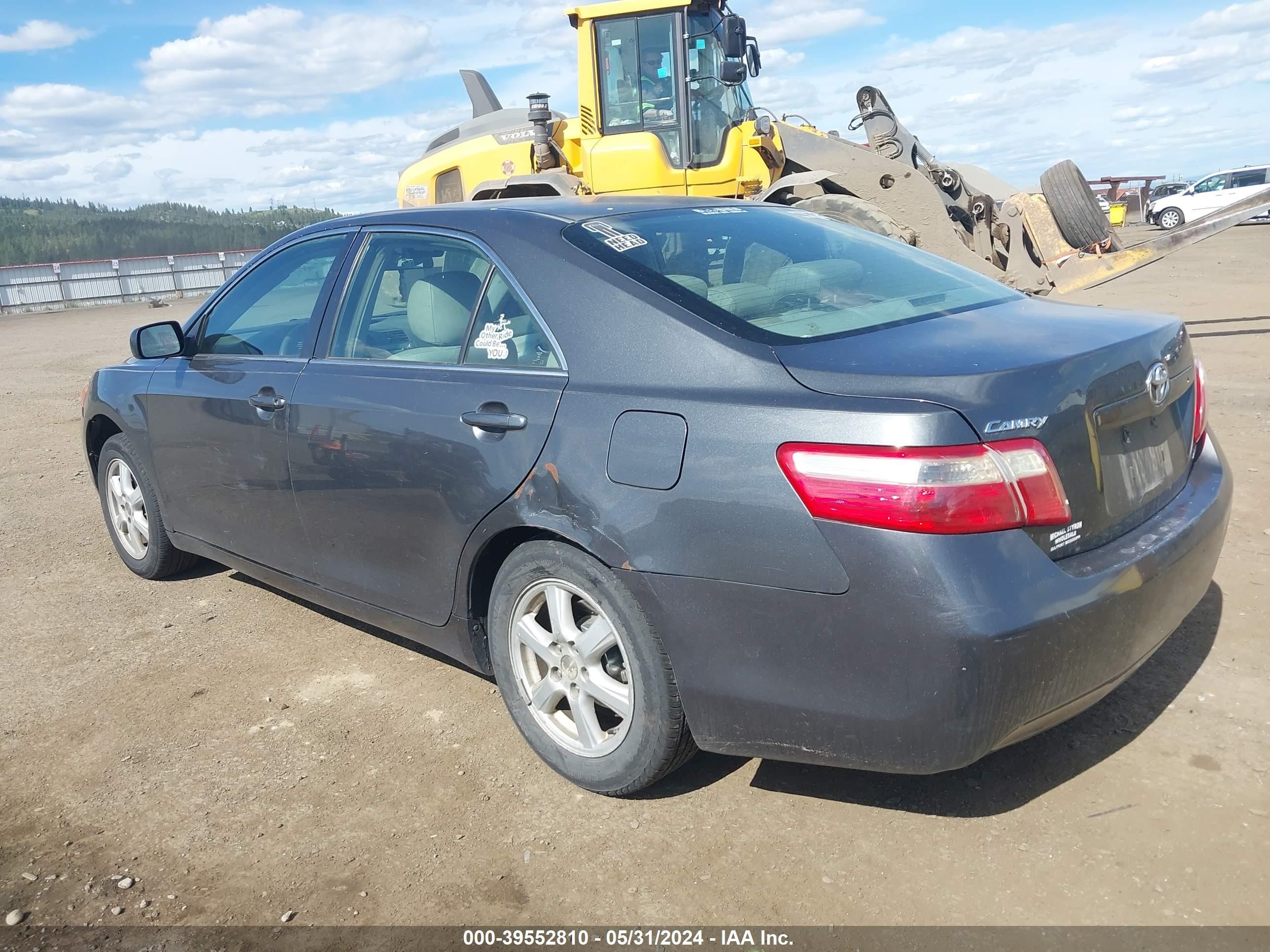 Photo 2 VIN: 4T1BE46K07U638872 - TOYOTA CAMRY 