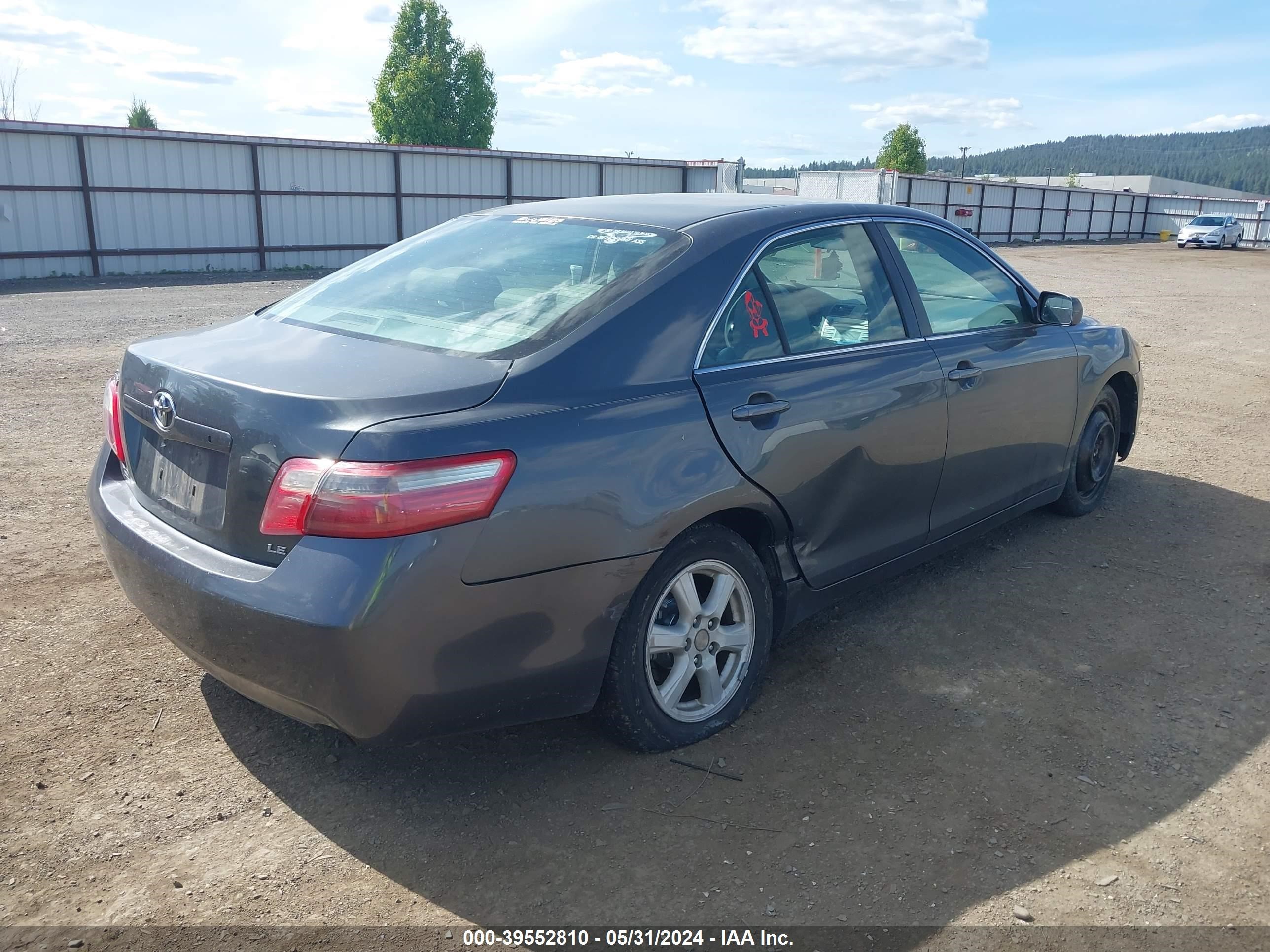 Photo 3 VIN: 4T1BE46K07U638872 - TOYOTA CAMRY 