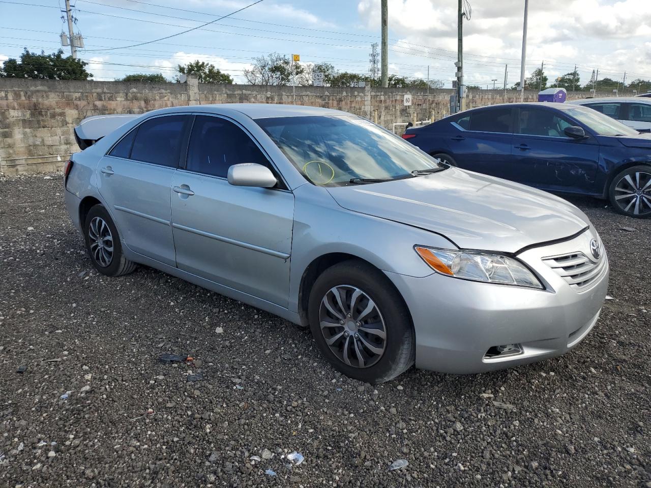 Photo 3 VIN: 4T1BE46K07U679065 - TOYOTA CAMRY 