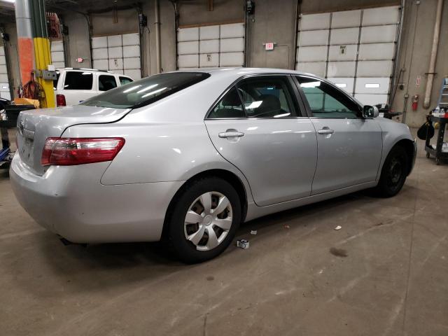 Photo 2 VIN: 4T1BE46K07U692561 - TOYOTA CAMRY CE 