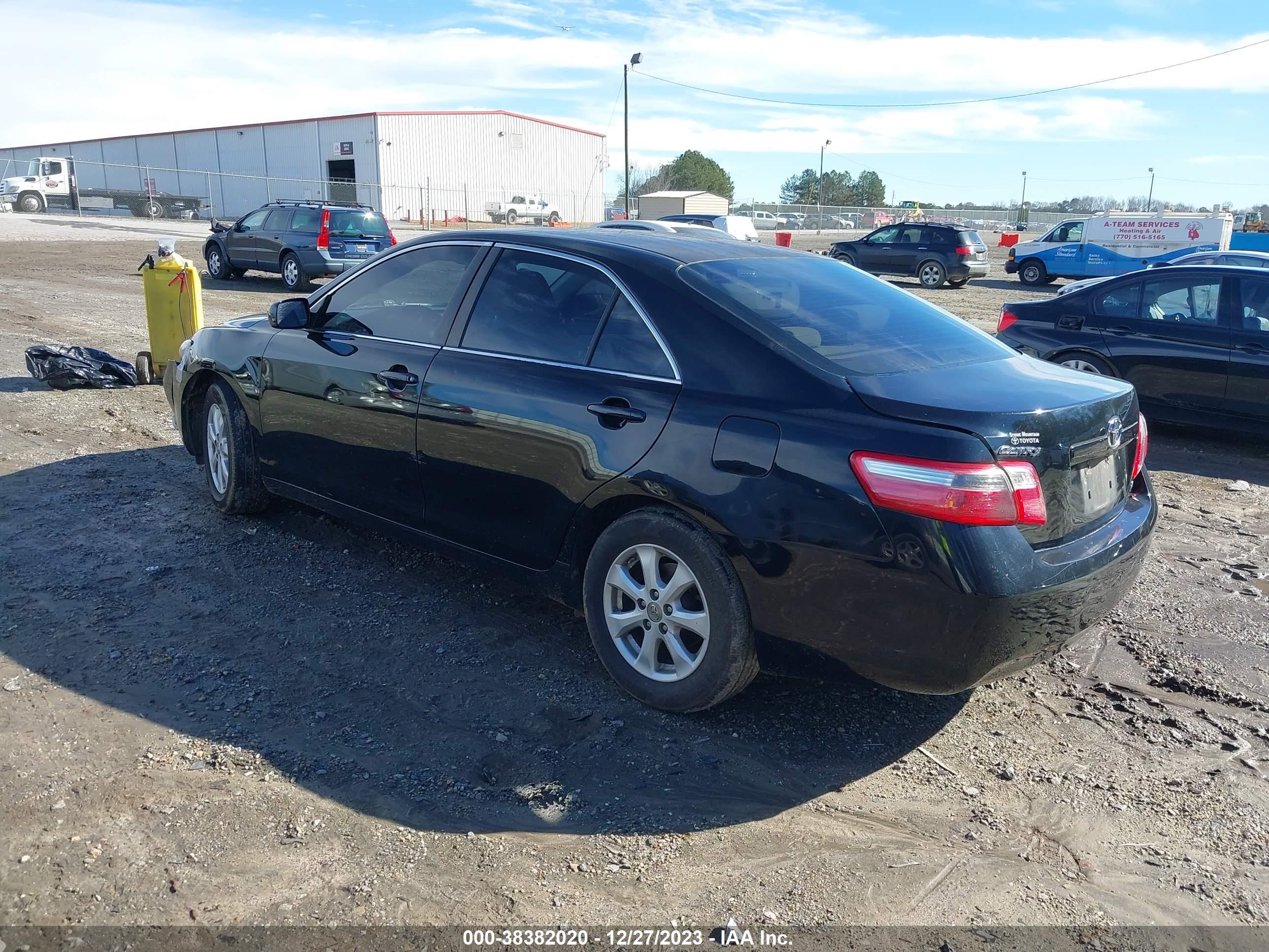 Photo 2 VIN: 4T1BE46K07U713697 - TOYOTA CAMRY 