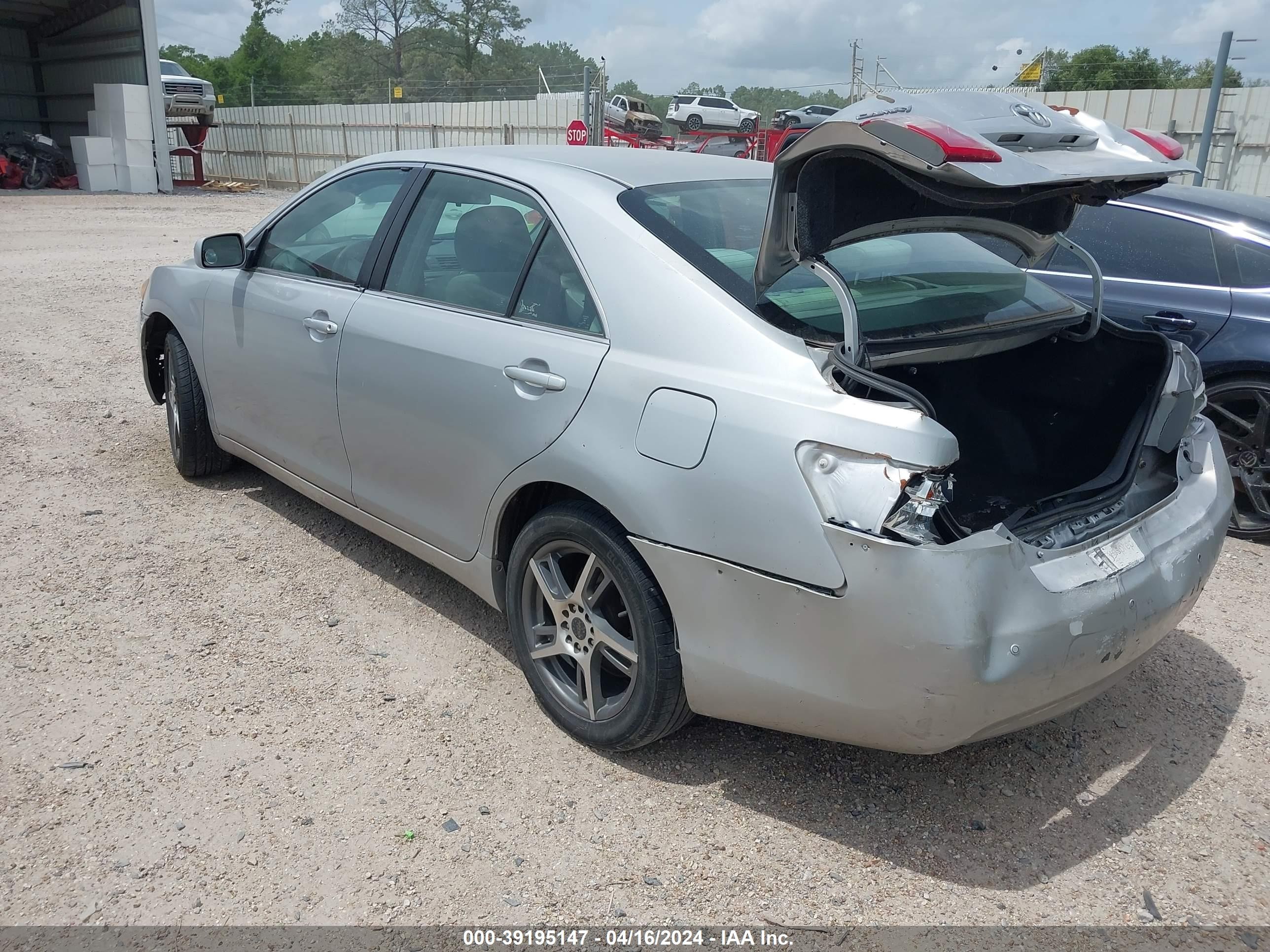 Photo 2 VIN: 4T1BE46K09U291014 - TOYOTA CAMRY 