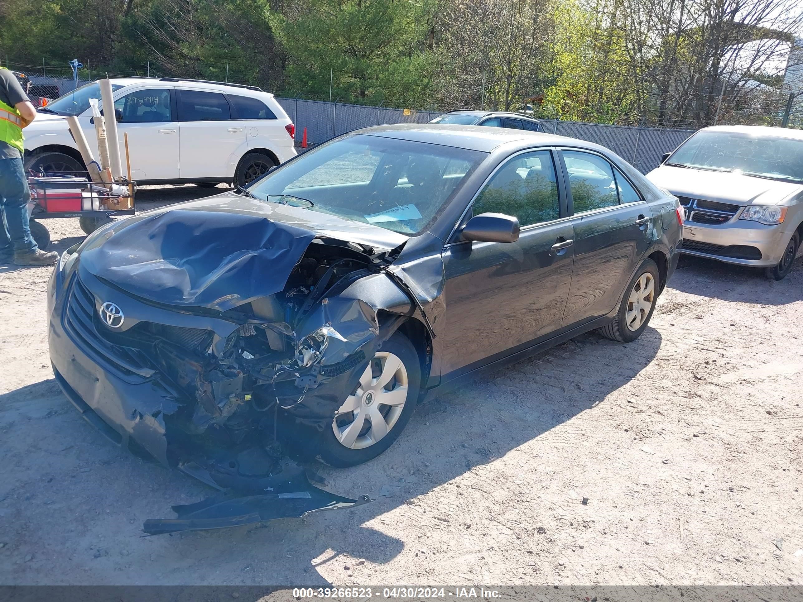 Photo 1 VIN: 4T1BE46K09U804634 - TOYOTA CAMRY 