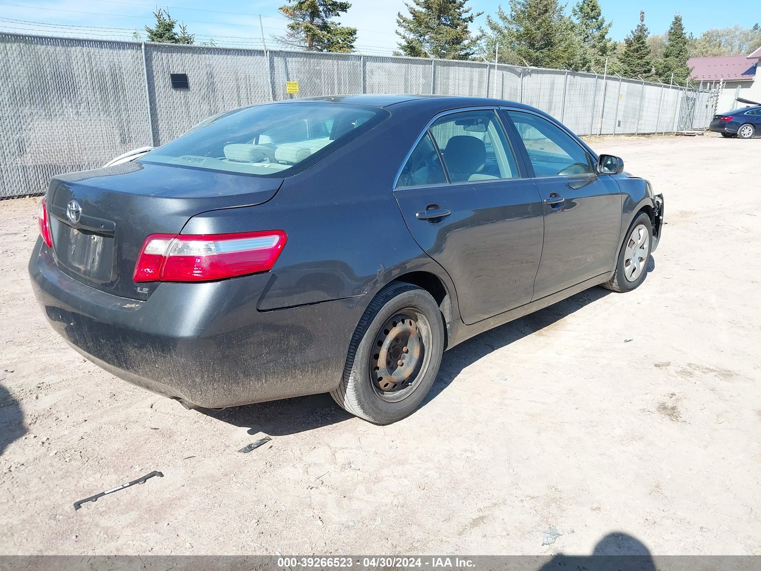 Photo 3 VIN: 4T1BE46K09U804634 - TOYOTA CAMRY 