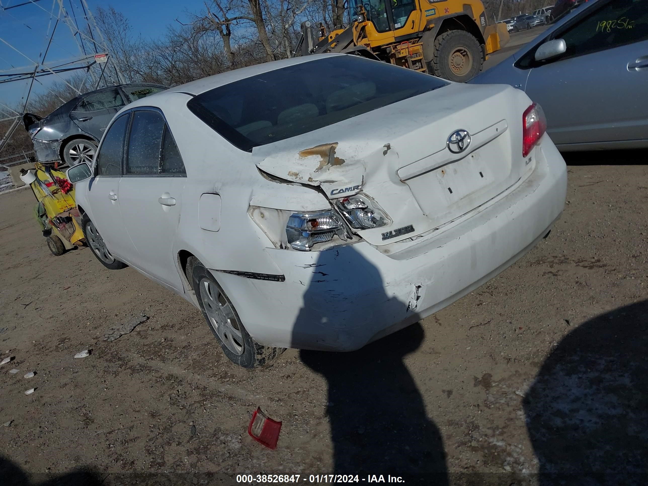 Photo 2 VIN: 4T1BE46K09U816637 - TOYOTA CAMRY 