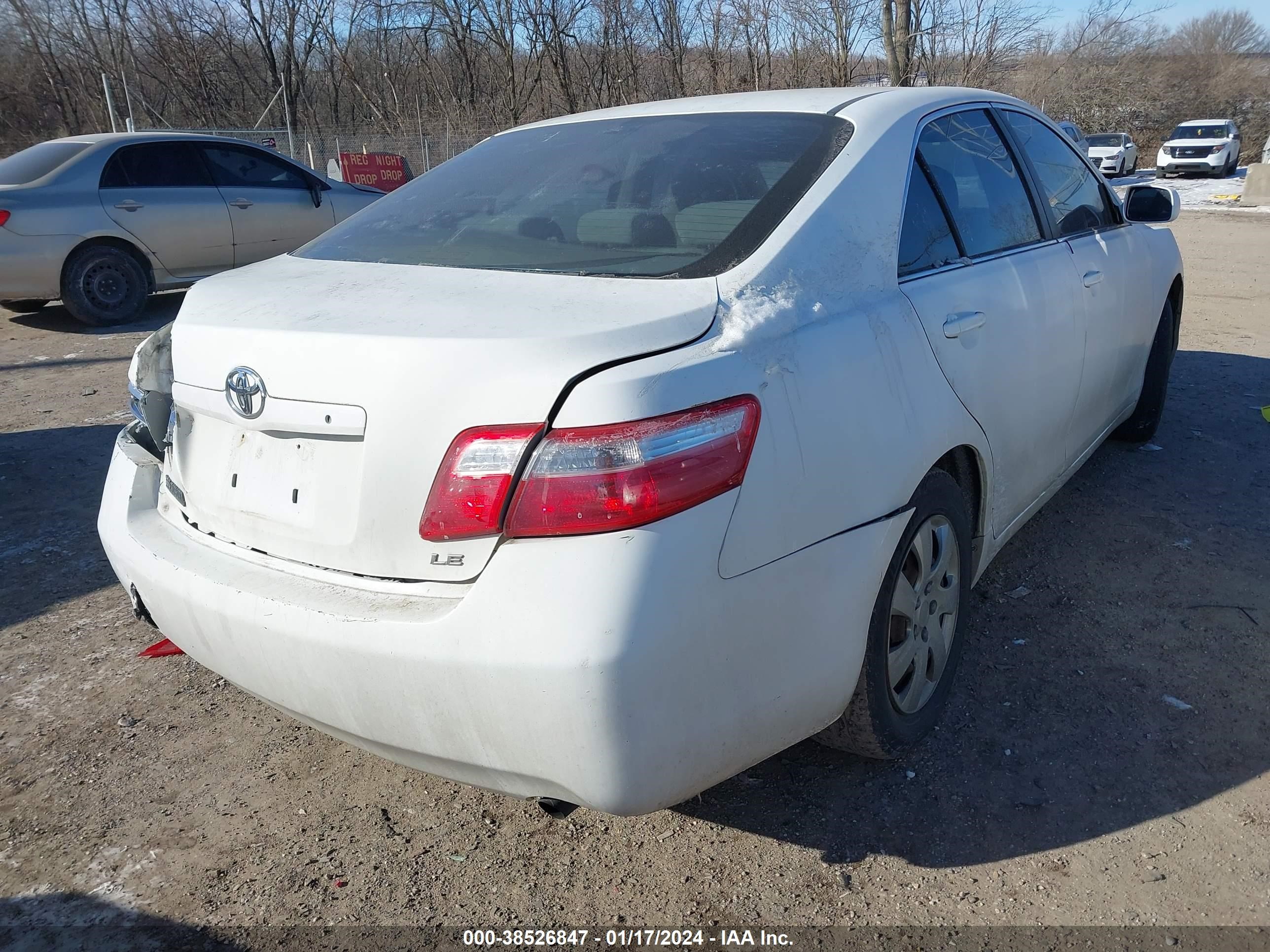 Photo 3 VIN: 4T1BE46K09U816637 - TOYOTA CAMRY 