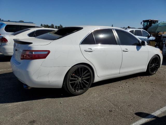 Photo 2 VIN: 4T1BE46K09U817674 - TOYOTA CAMRY BASE 