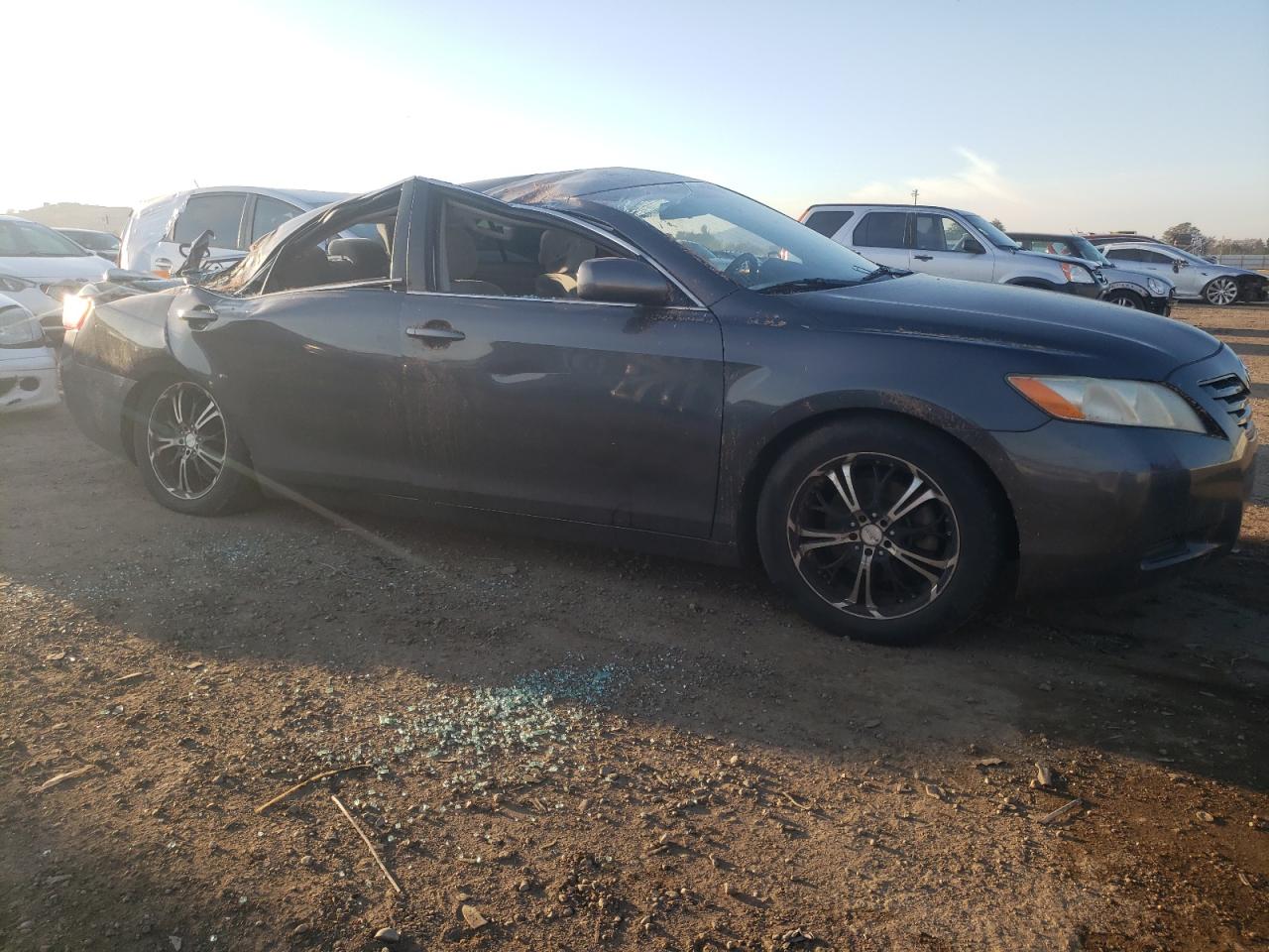 Photo 3 VIN: 4T1BE46K09U821157 - TOYOTA CAMRY 