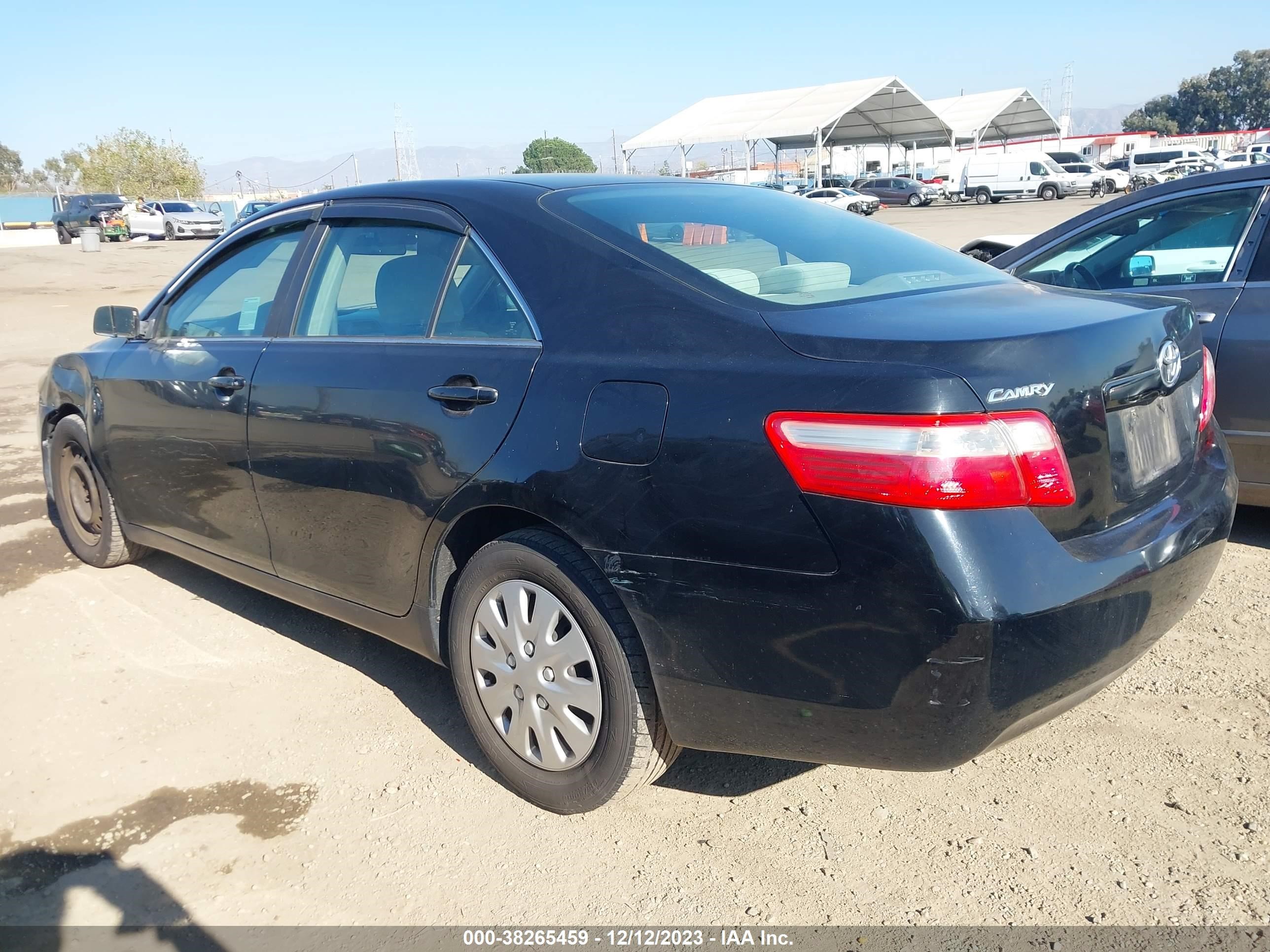 Photo 2 VIN: 4T1BE46K09U900473 - TOYOTA CAMRY 