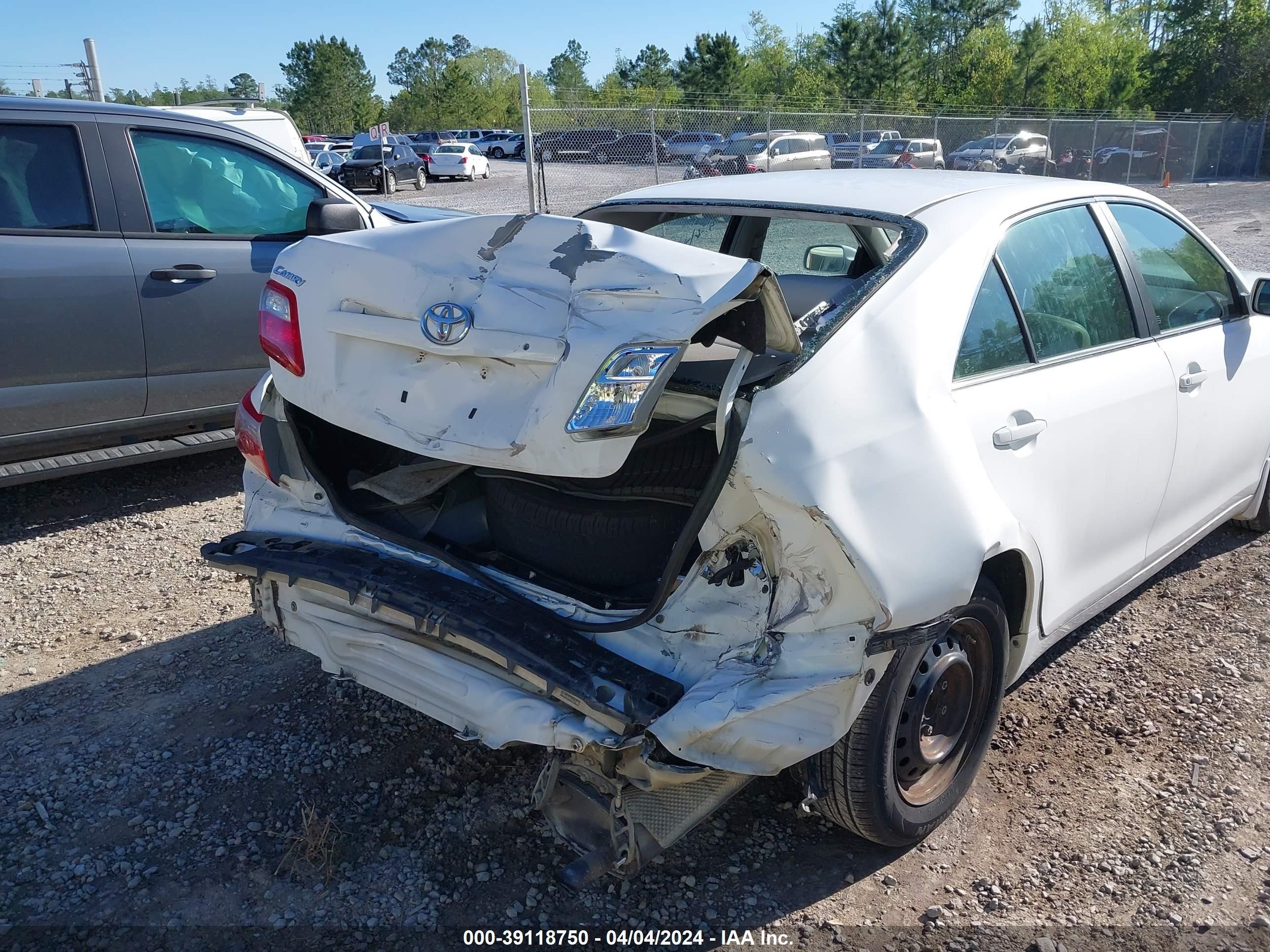 Photo 5 VIN: 4T1BE46K09U918892 - TOYOTA CAMRY 