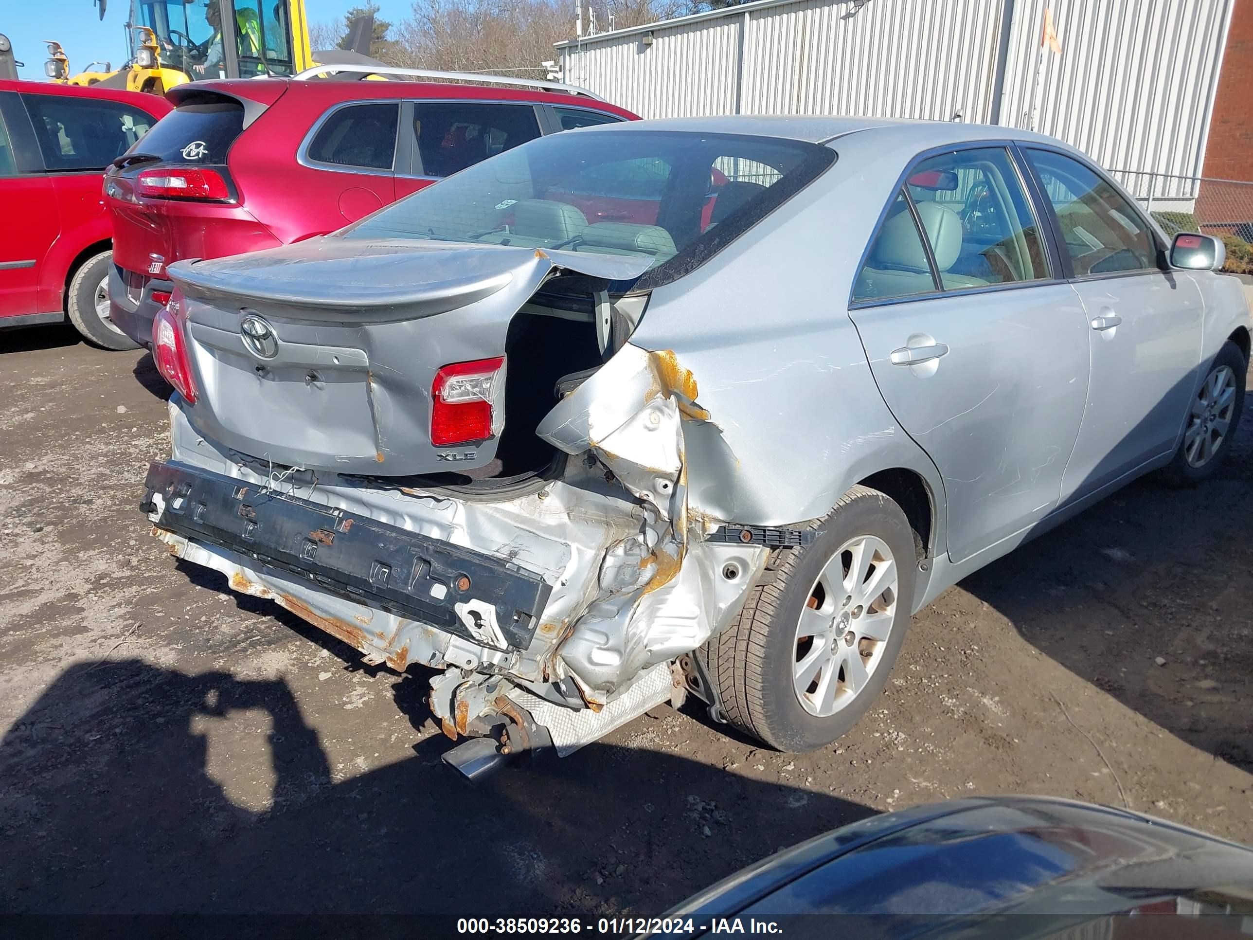 Photo 3 VIN: 4T1BE46K17U002459 - TOYOTA CAMRY 