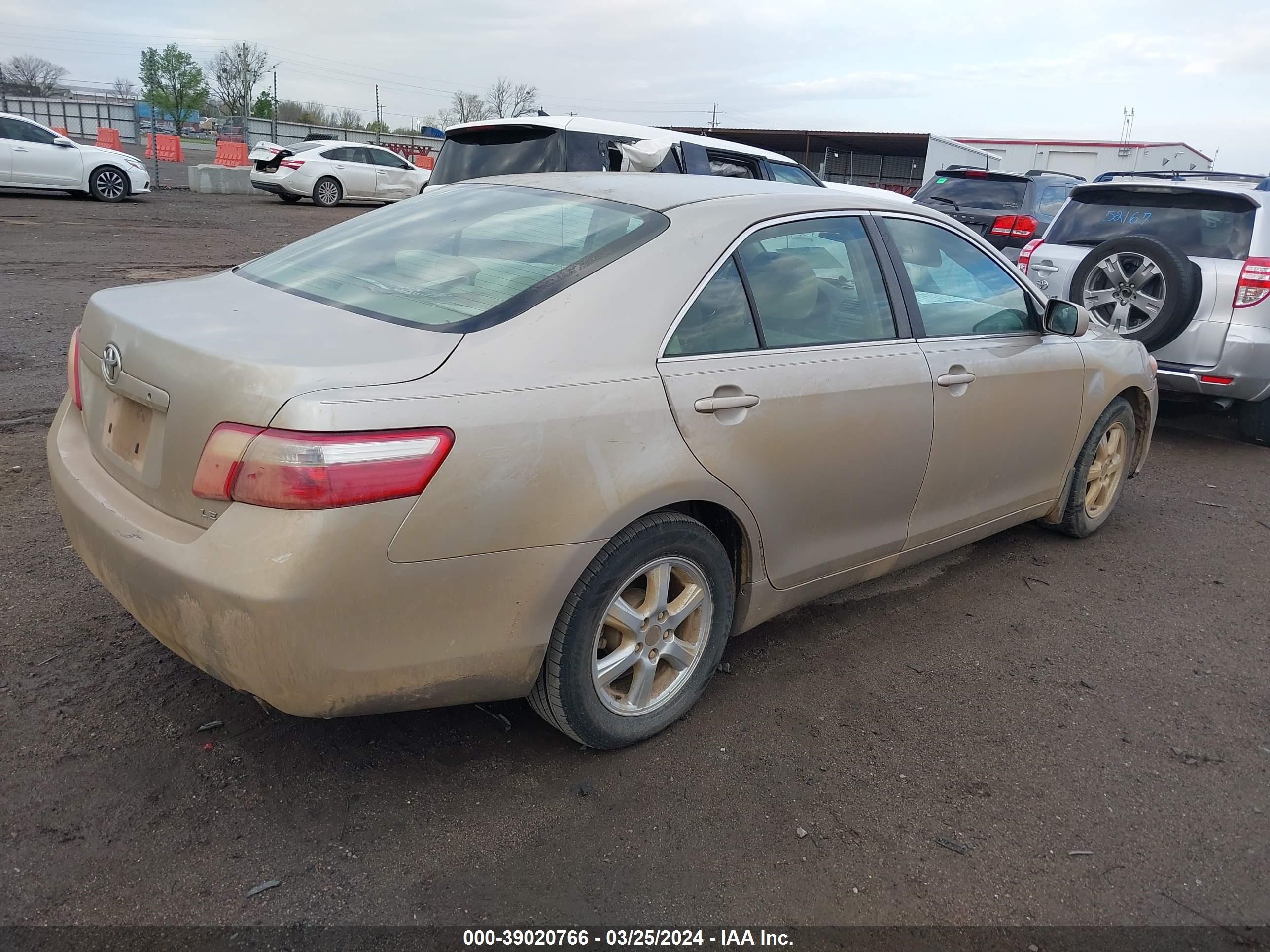 Photo 3 VIN: 4T1BE46K17U006270 - TOYOTA CAMRY 