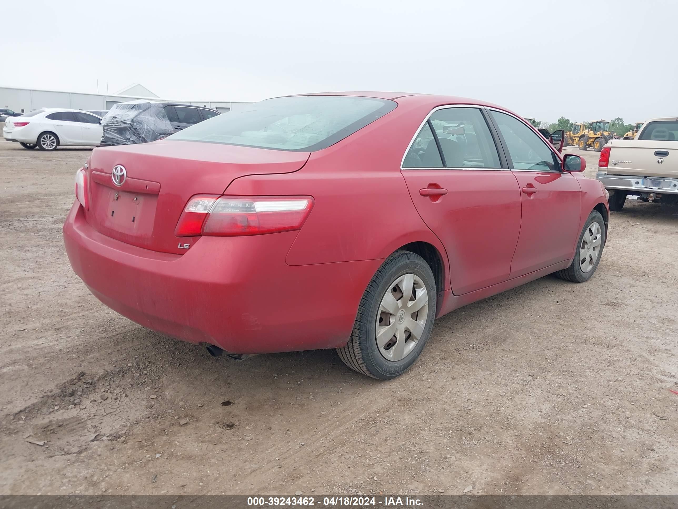 Photo 3 VIN: 4T1BE46K17U068350 - TOYOTA CAMRY 