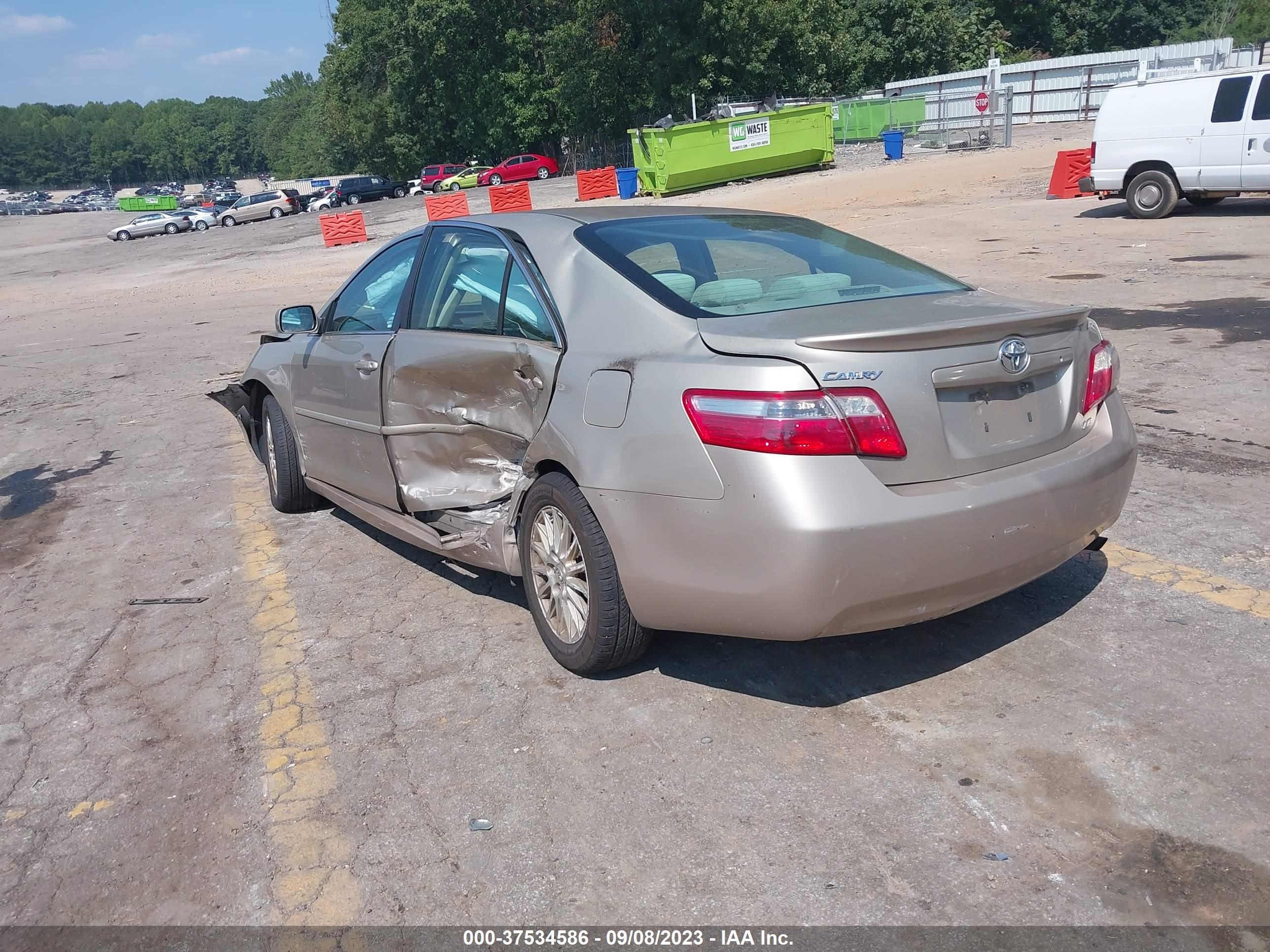 Photo 2 VIN: 4T1BE46K17U076772 - TOYOTA CAMRY 