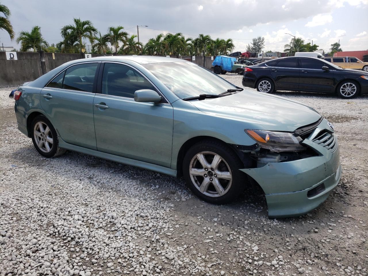 Photo 3 VIN: 4T1BE46K17U526758 - TOYOTA CAMRY 