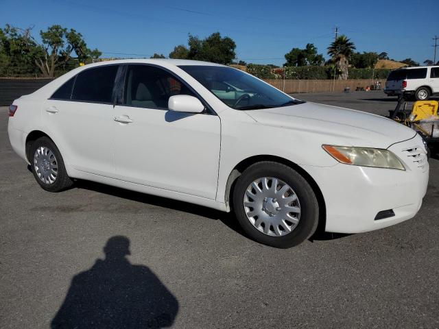 Photo 3 VIN: 4T1BE46K17U529465 - TOYOTA CAMRY 