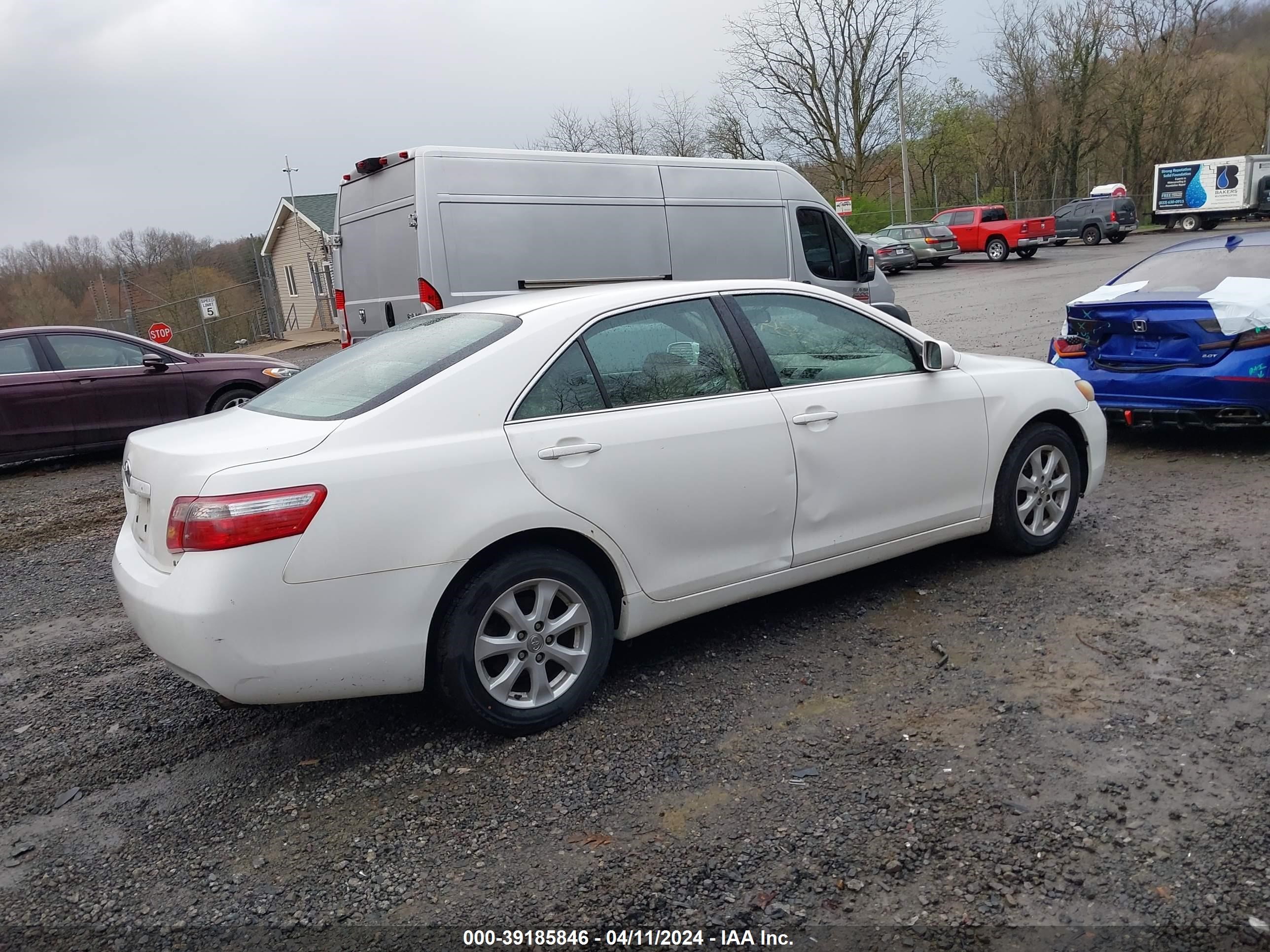 Photo 3 VIN: 4T1BE46K17U613849 - TOYOTA CAMRY 