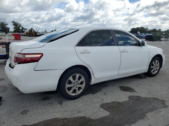 Photo 2 VIN: 4T1BE46K17U699759 - TOYOTA CAMRY CE 