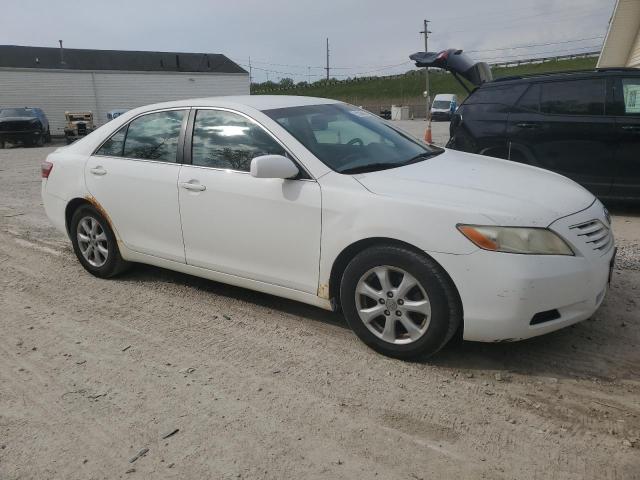 Photo 3 VIN: 4T1BE46K17U725180 - TOYOTA CAMRY 