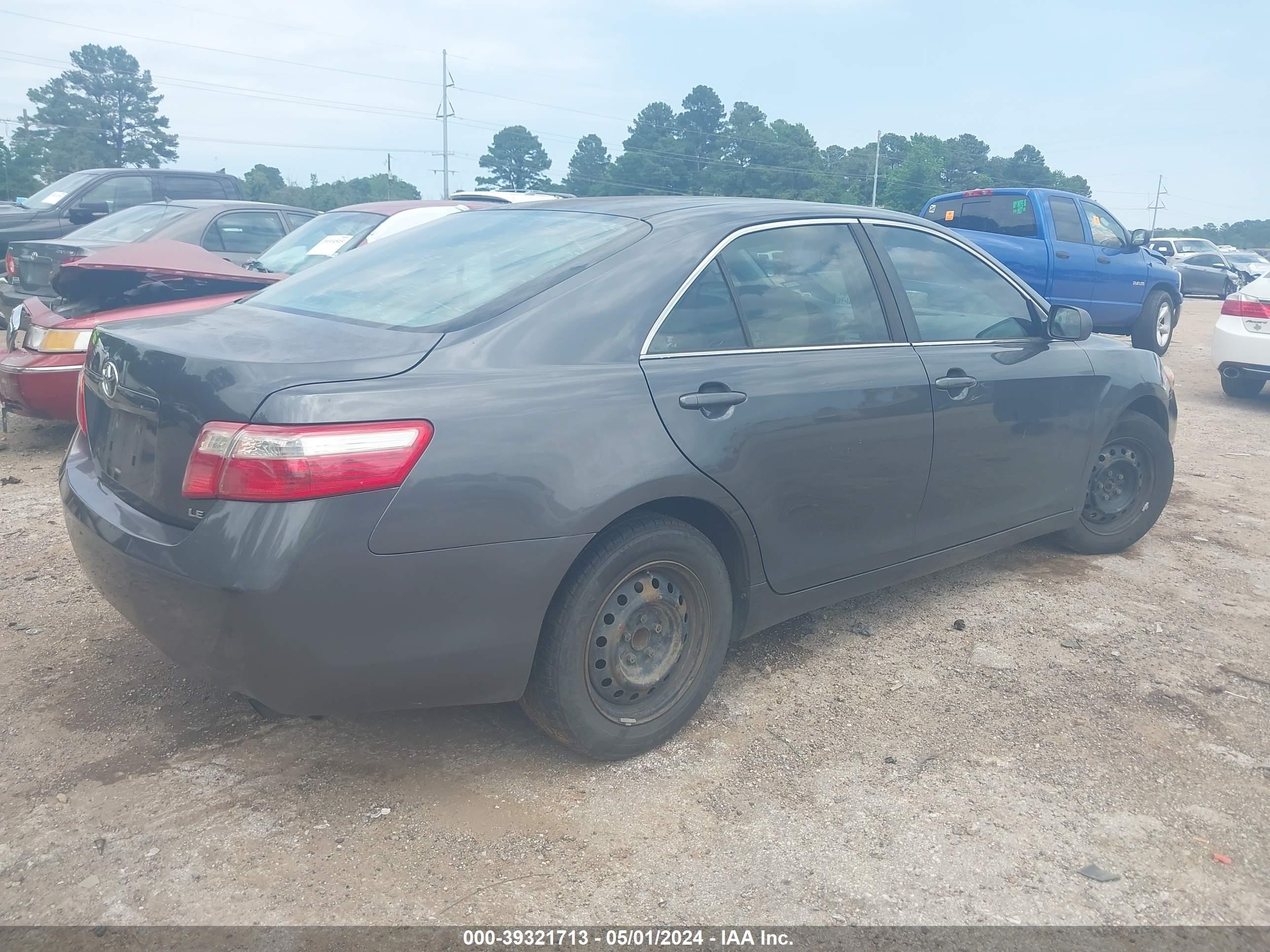 Photo 3 VIN: 4T1BE46K18U761114 - TOYOTA CAMRY 