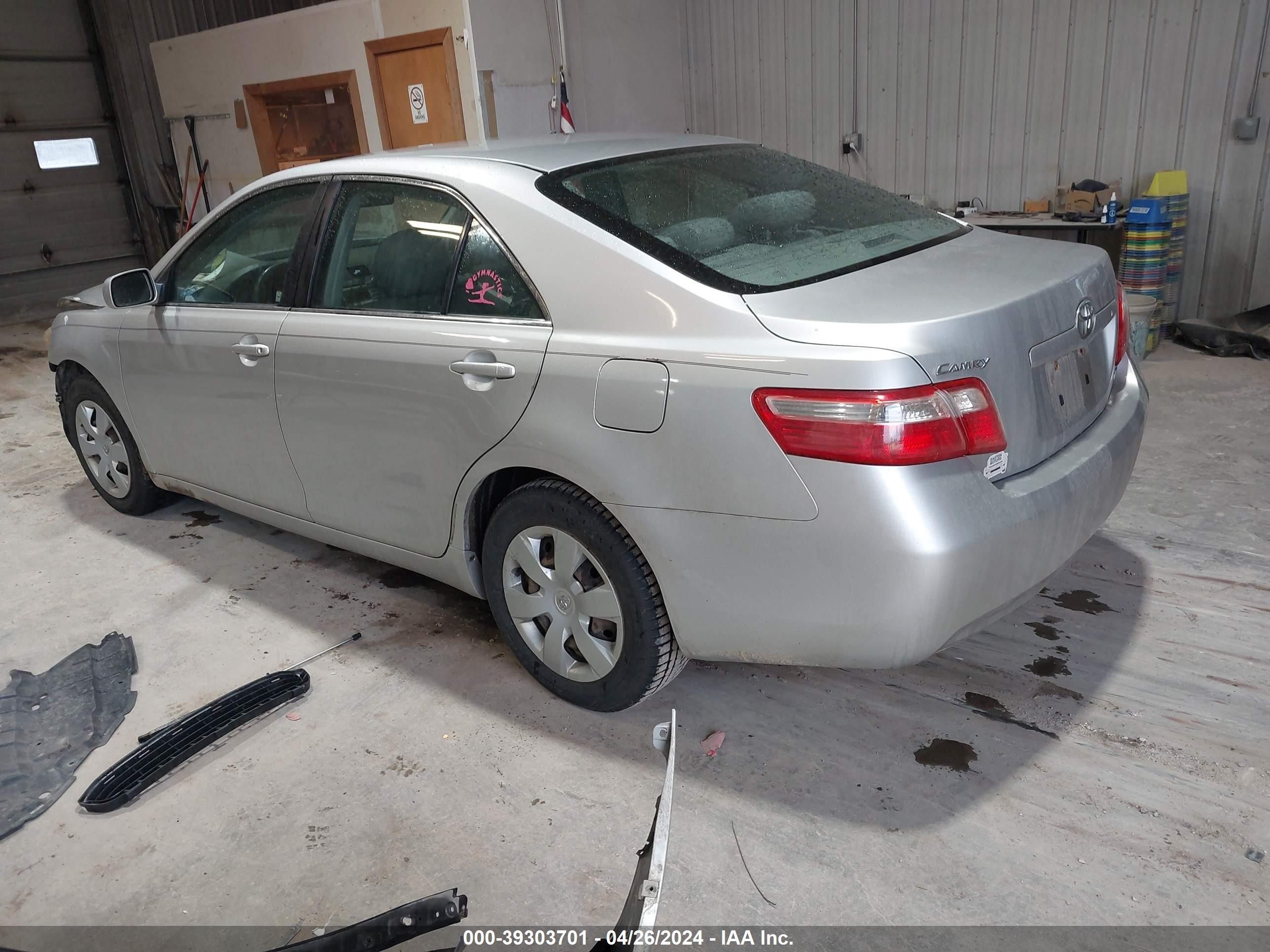 Photo 2 VIN: 4T1BE46K19U355576 - TOYOTA CAMRY 