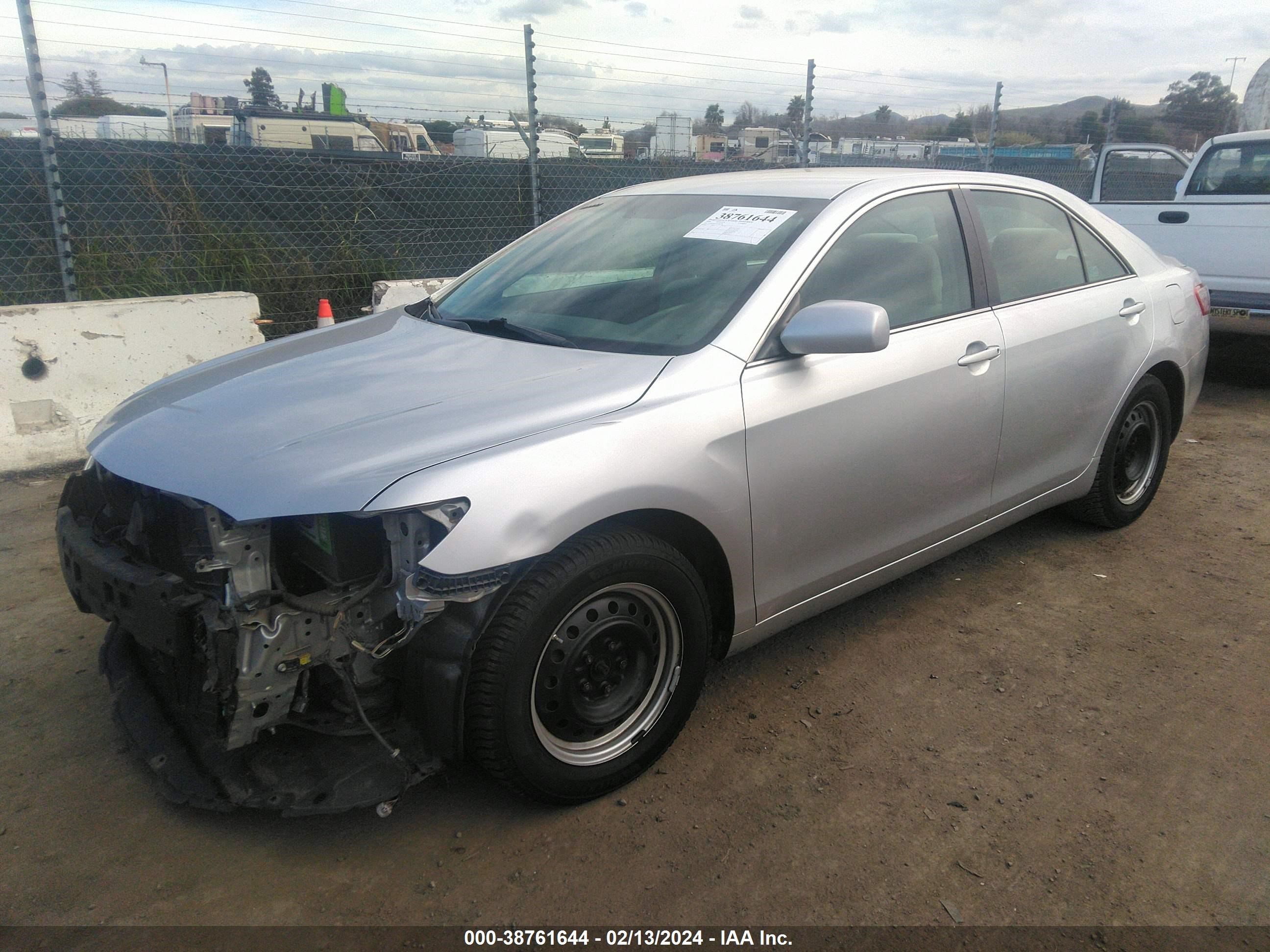 Photo 1 VIN: 4T1BE46K19U409796 - TOYOTA CAMRY 