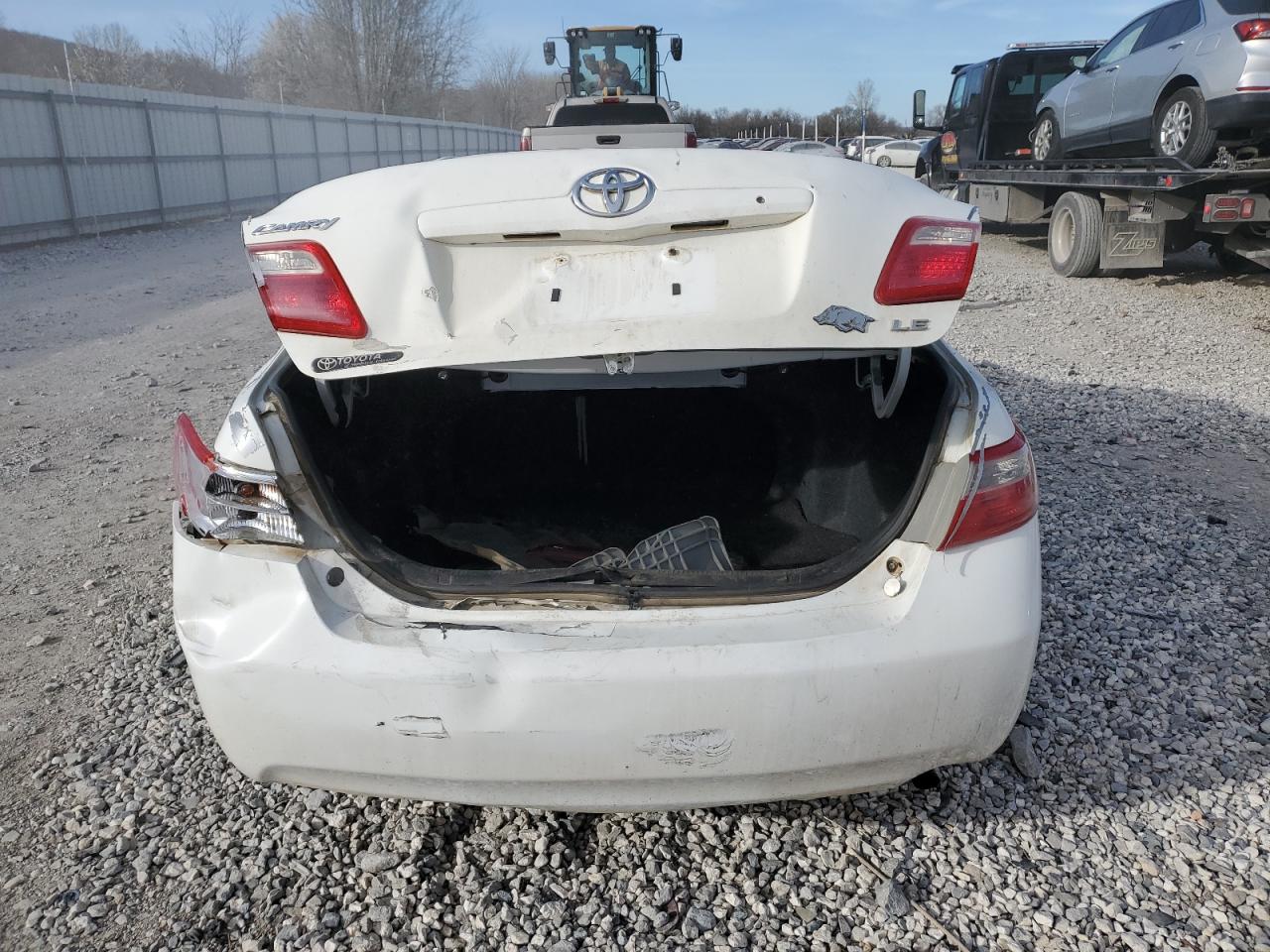 Photo 5 VIN: 4T1BE46K19U894361 - TOYOTA CAMRY 