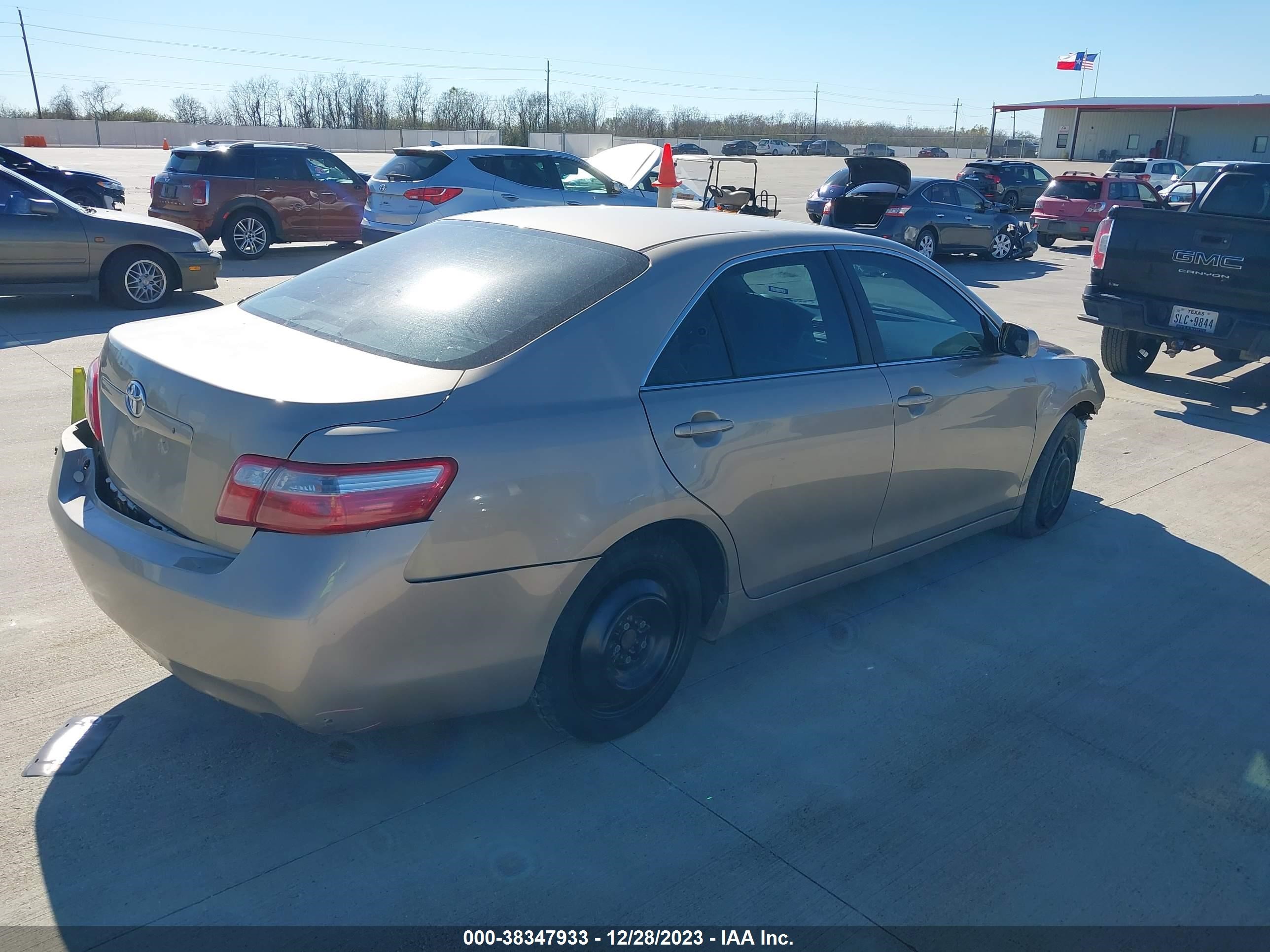 Photo 3 VIN: 4T1BE46K19U903284 - TOYOTA CAMRY 