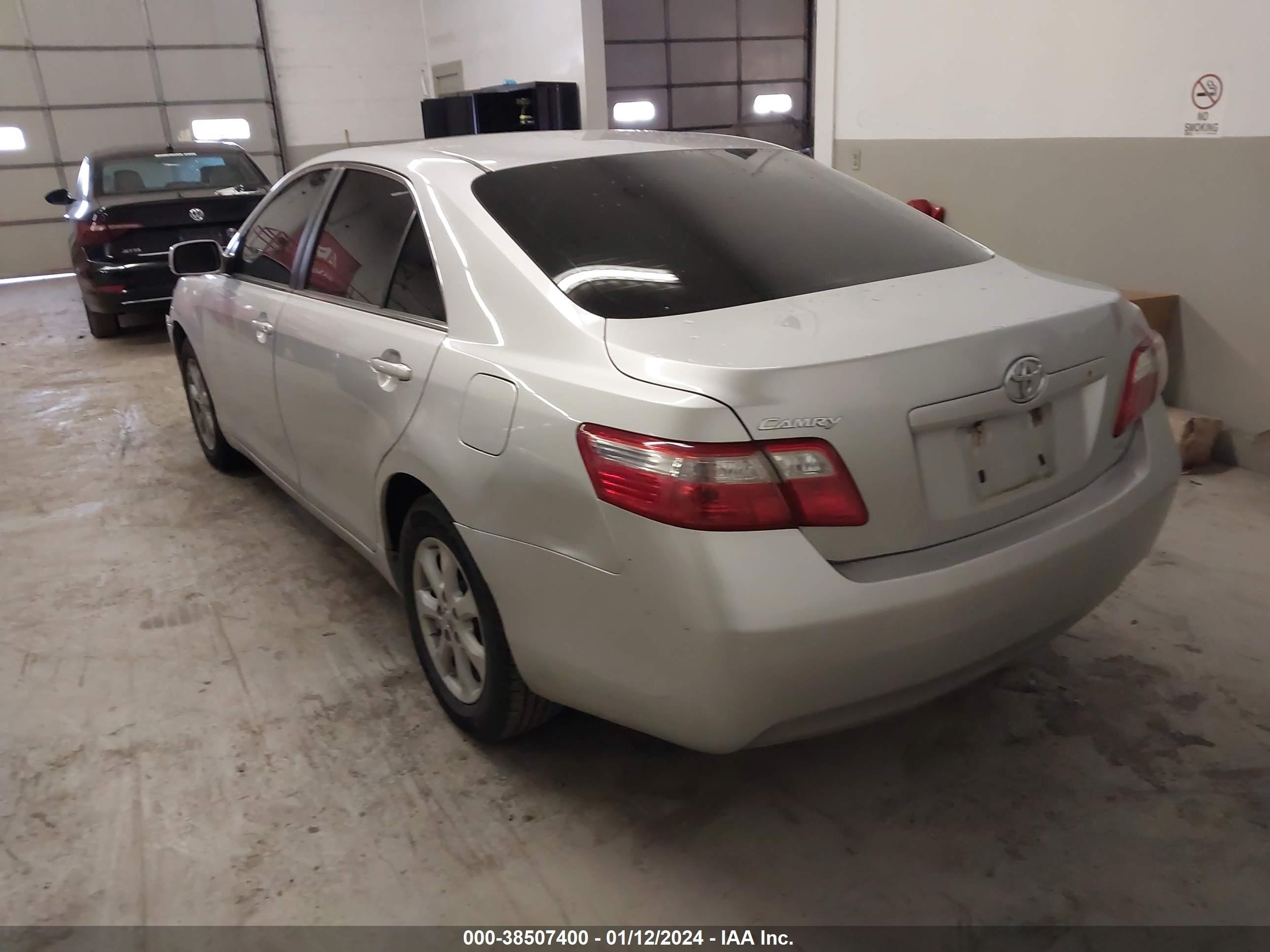 Photo 2 VIN: 4T1BE46K19U906427 - TOYOTA CAMRY 