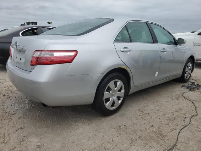 Photo 2 VIN: 4T1BE46K27U043554 - TOYOTA CAMRY CE 