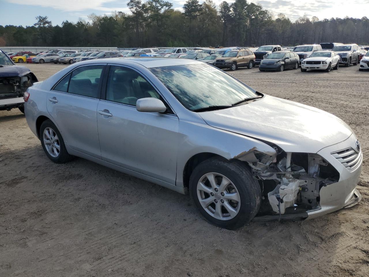 Photo 3 VIN: 4T1BE46K27U097145 - TOYOTA CAMRY 