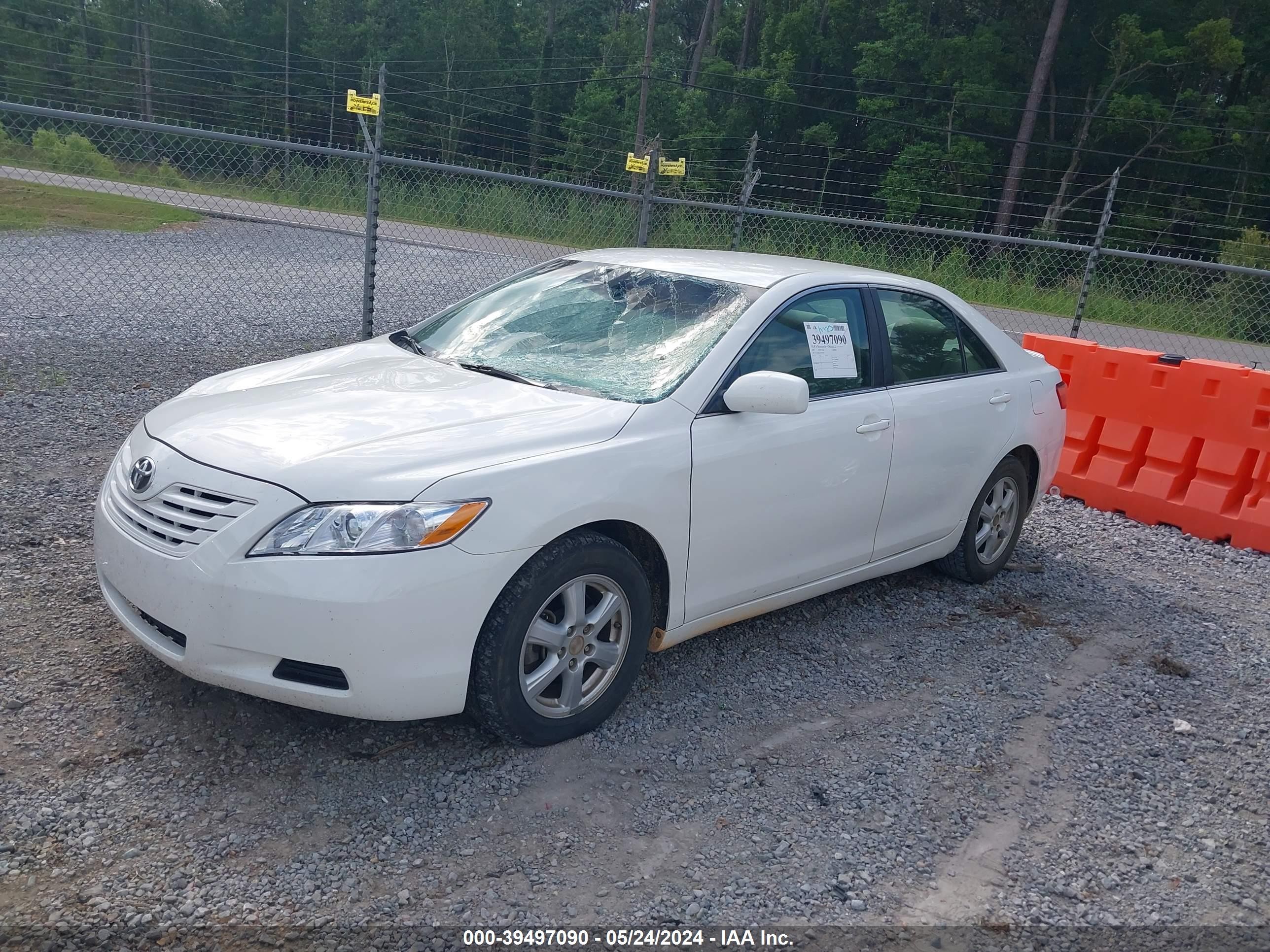 Photo 1 VIN: 4T1BE46K27U567870 - TOYOTA CAMRY 