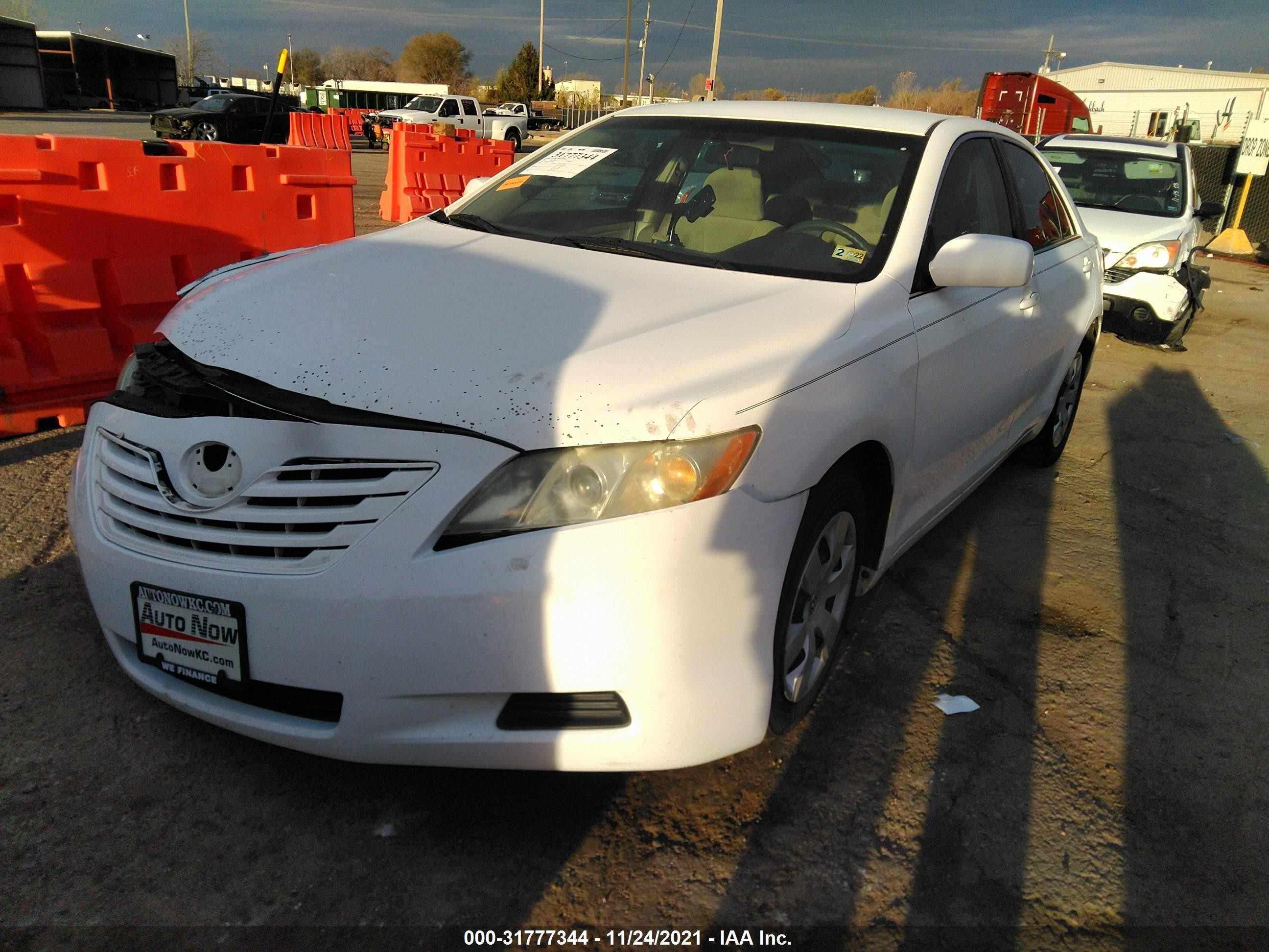 Photo 1 VIN: 4T1BE46K27U611088 - TOYOTA CAMRY 