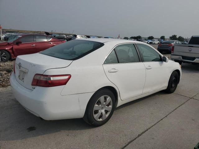 Photo 2 VIN: 4T1BE46K27U647783 - TOYOTA CAMRY CE 