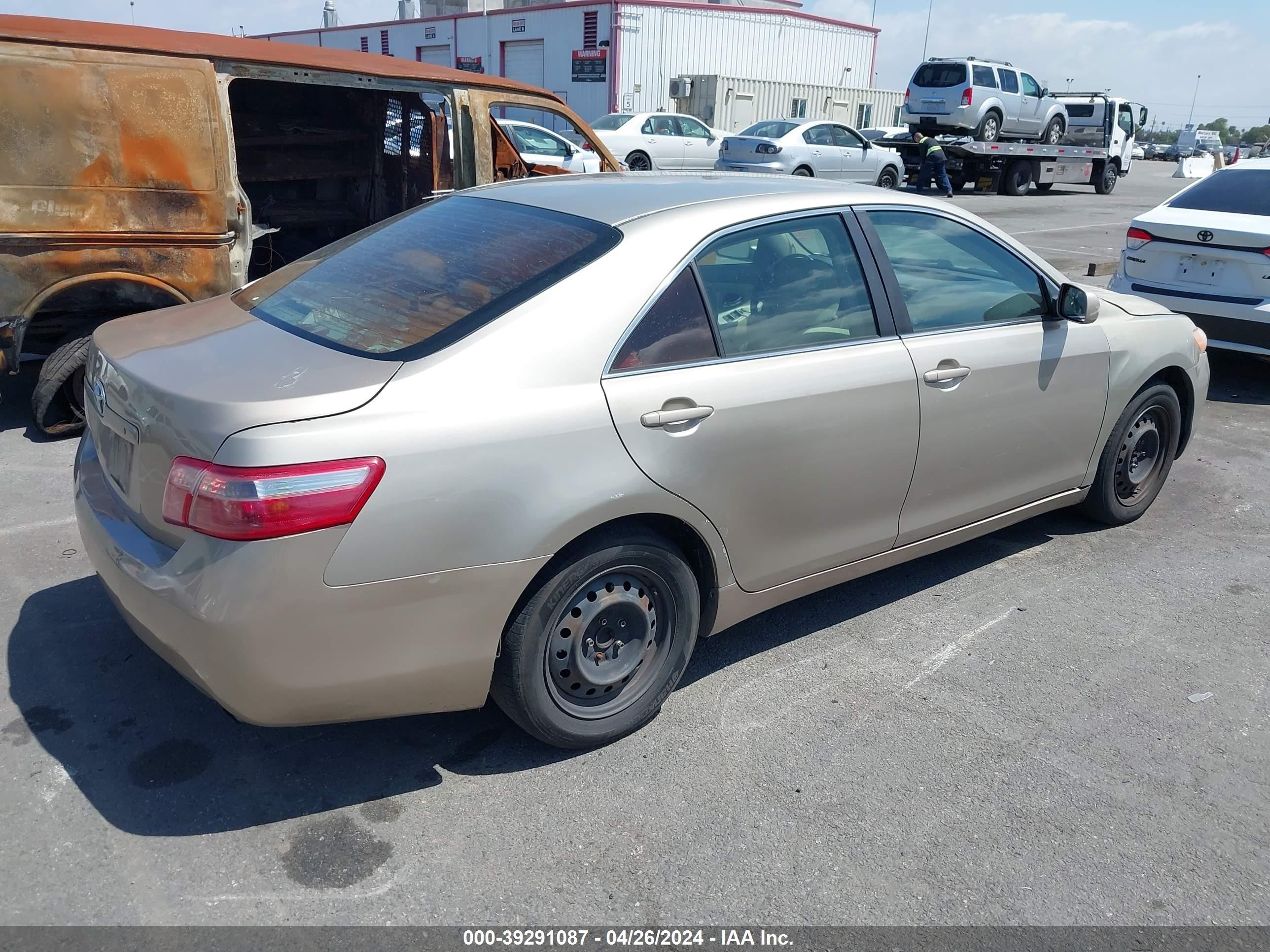 Photo 3 VIN: 4T1BE46K27U716309 - TOYOTA CAMRY 