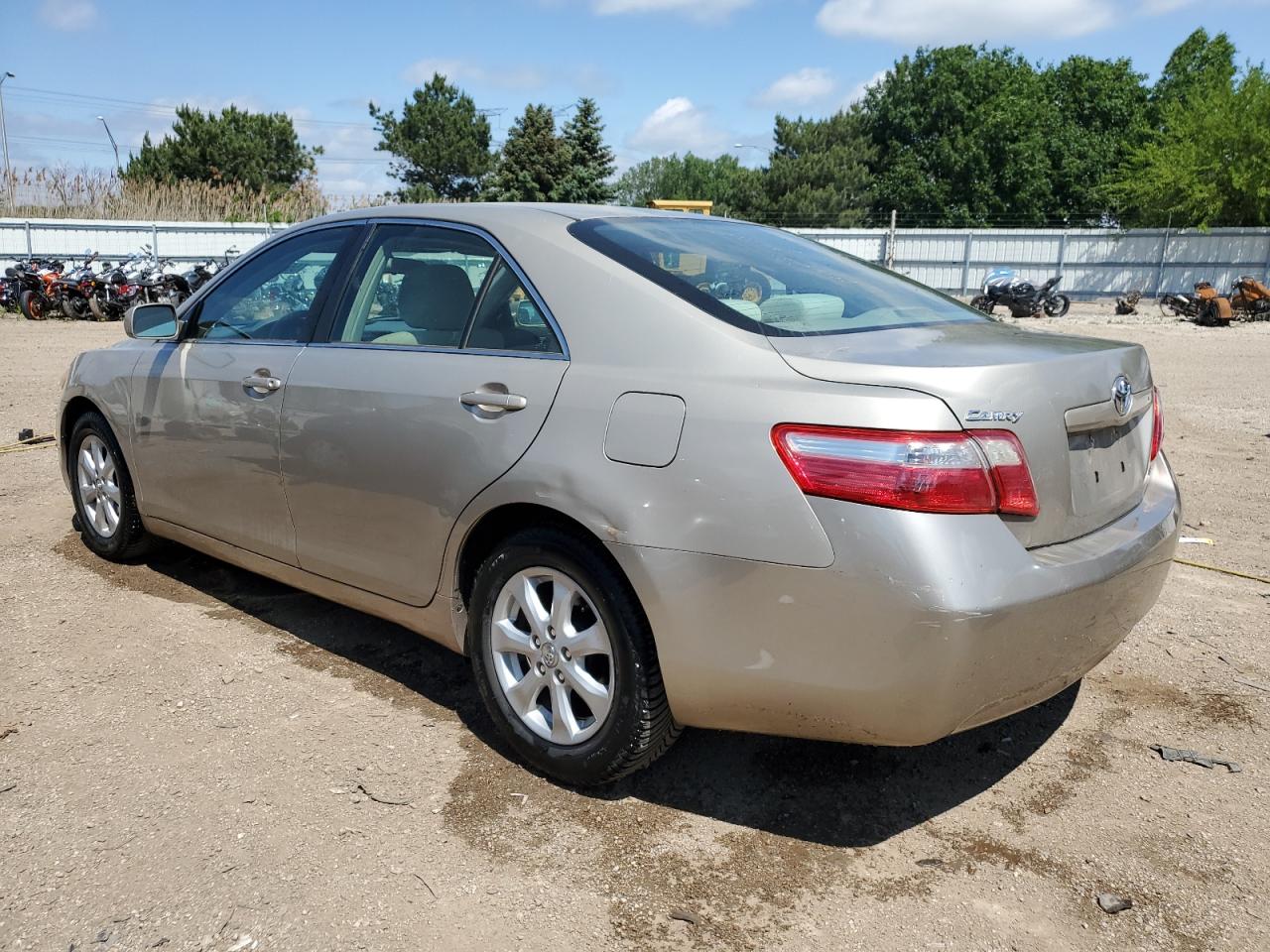 Photo 1 VIN: 4T1BE46K27U720411 - TOYOTA CAMRY 