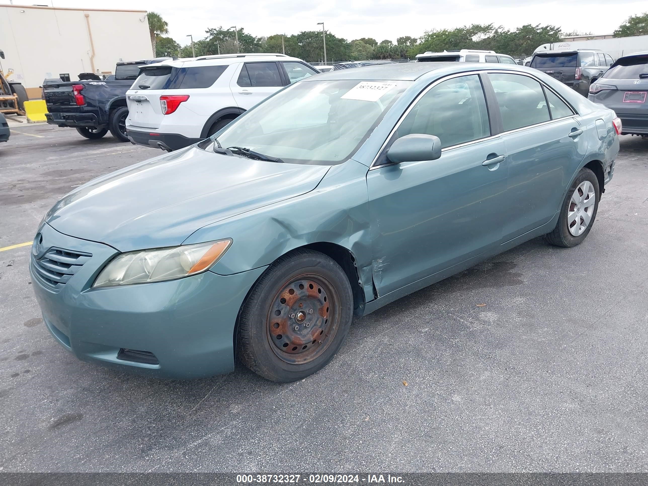 Photo 1 VIN: 4T1BE46K28U761395 - TOYOTA CAMRY 