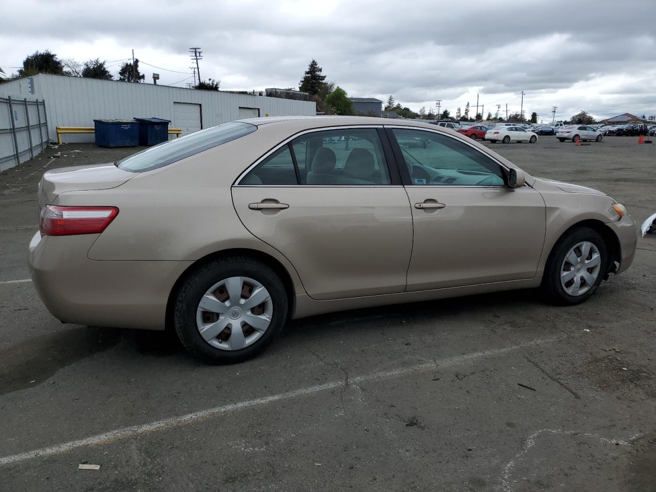 Photo 2 VIN: 4T1BE46K29U283108 - TOYOTA CAMRY 