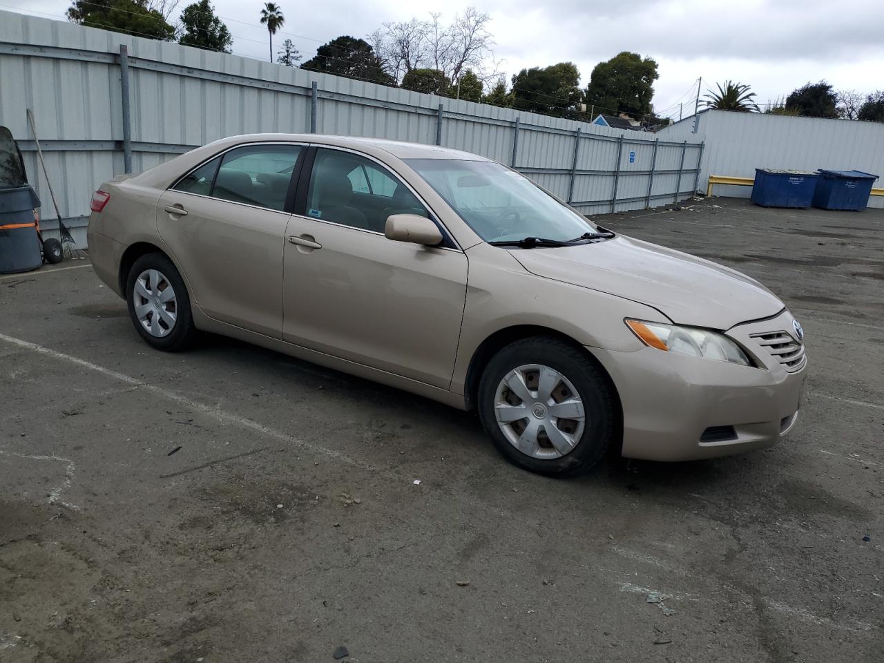 Photo 3 VIN: 4T1BE46K29U283108 - TOYOTA CAMRY 