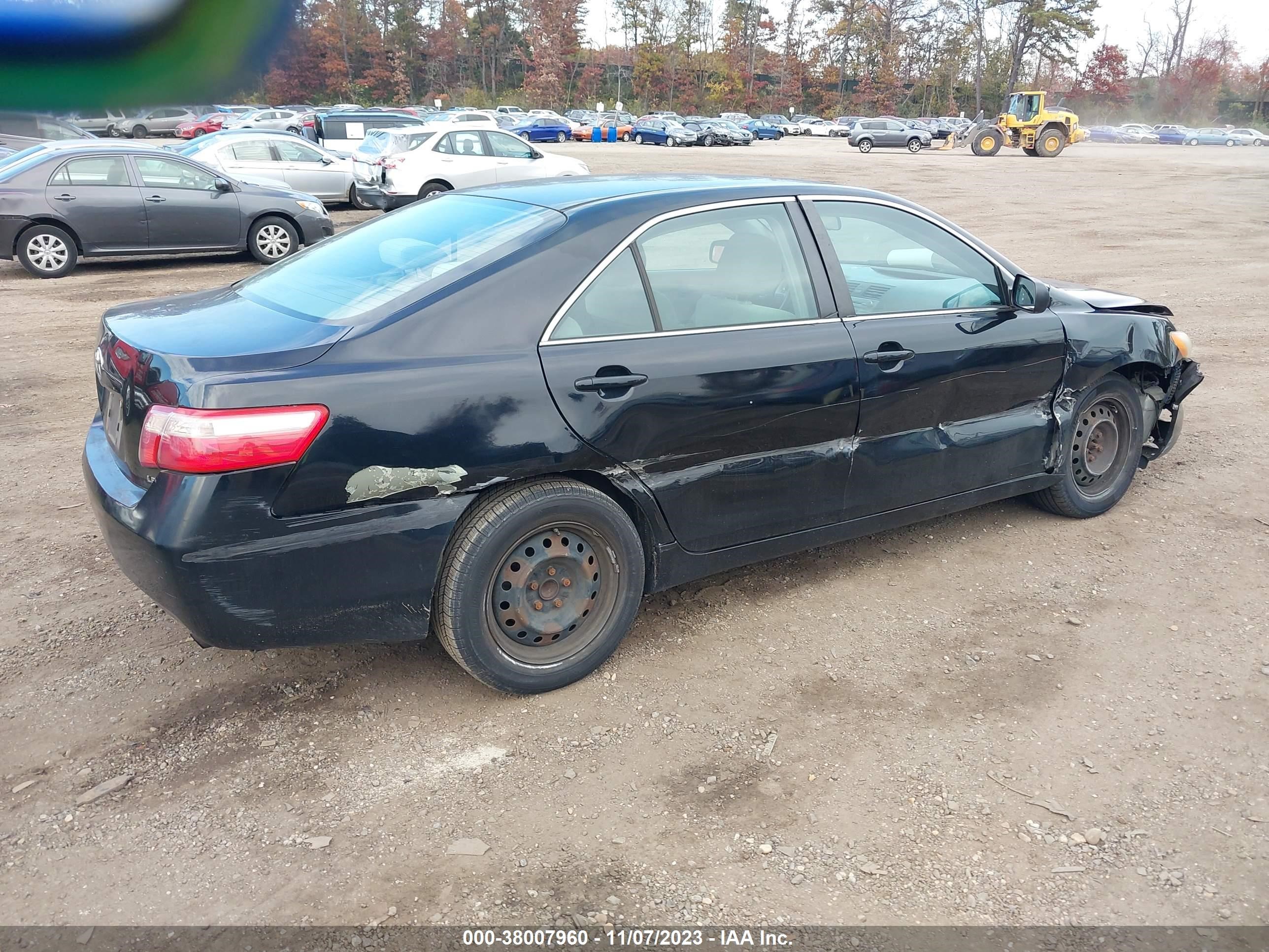 Photo 3 VIN: 4T1BE46K29U320898 - TOYOTA CAMRY 