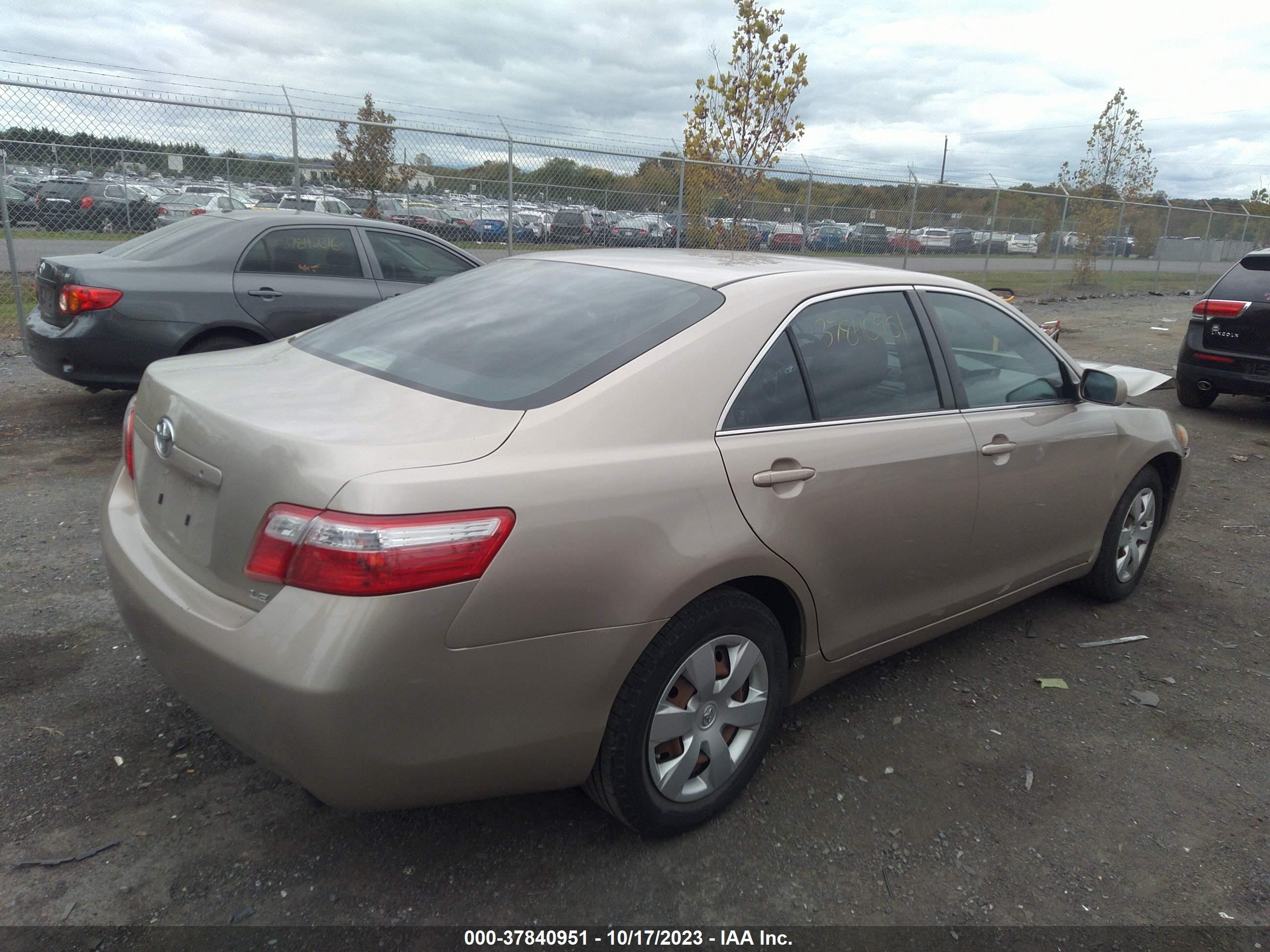 Photo 3 VIN: 4T1BE46K29U354436 - TOYOTA CAMRY 